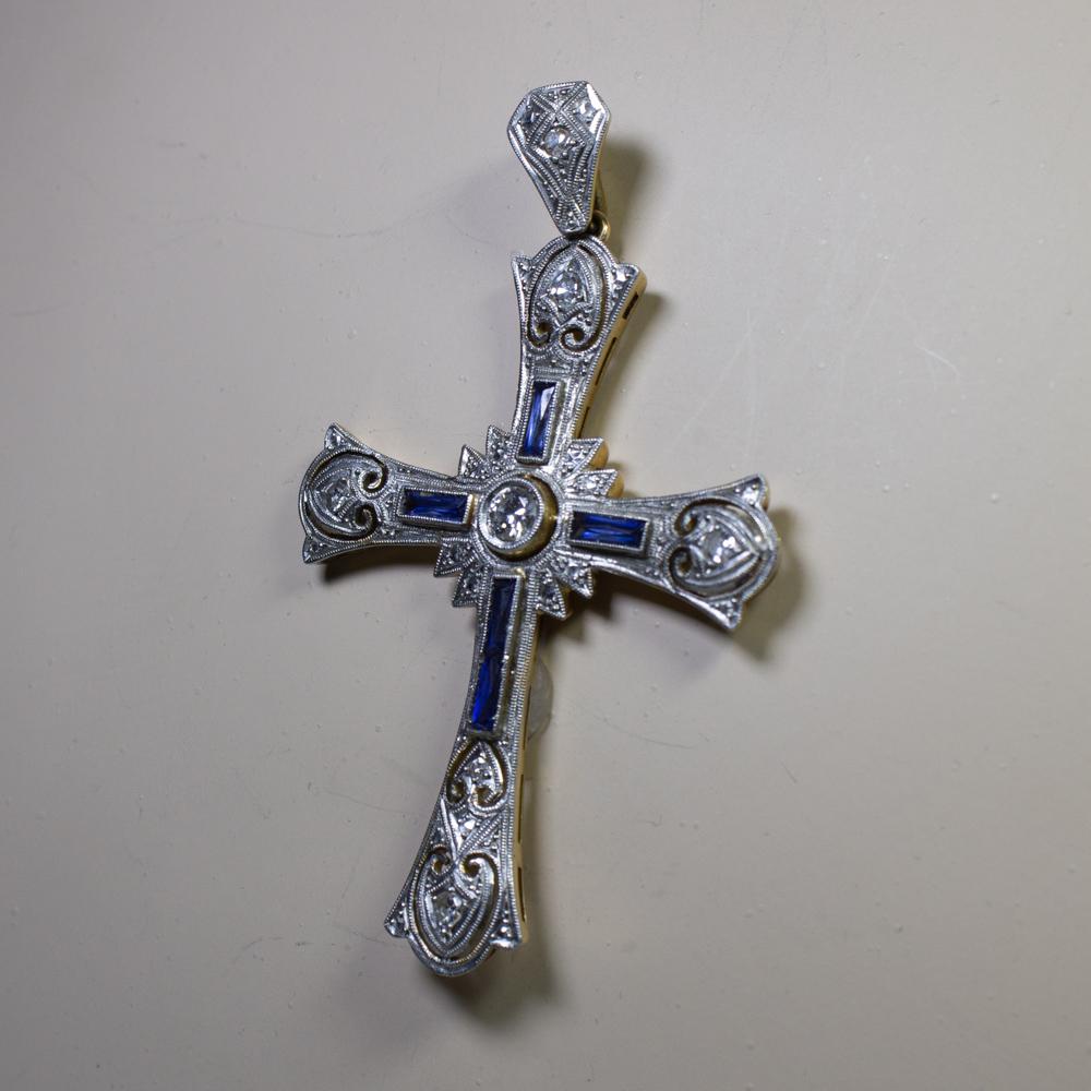 Women's or Men's Antique Edwardian 18 Karat Gold Diamond Cross