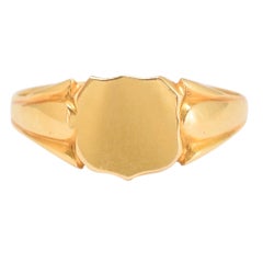Antique Edwardian 18 Karat Gold Shield Signet Ring