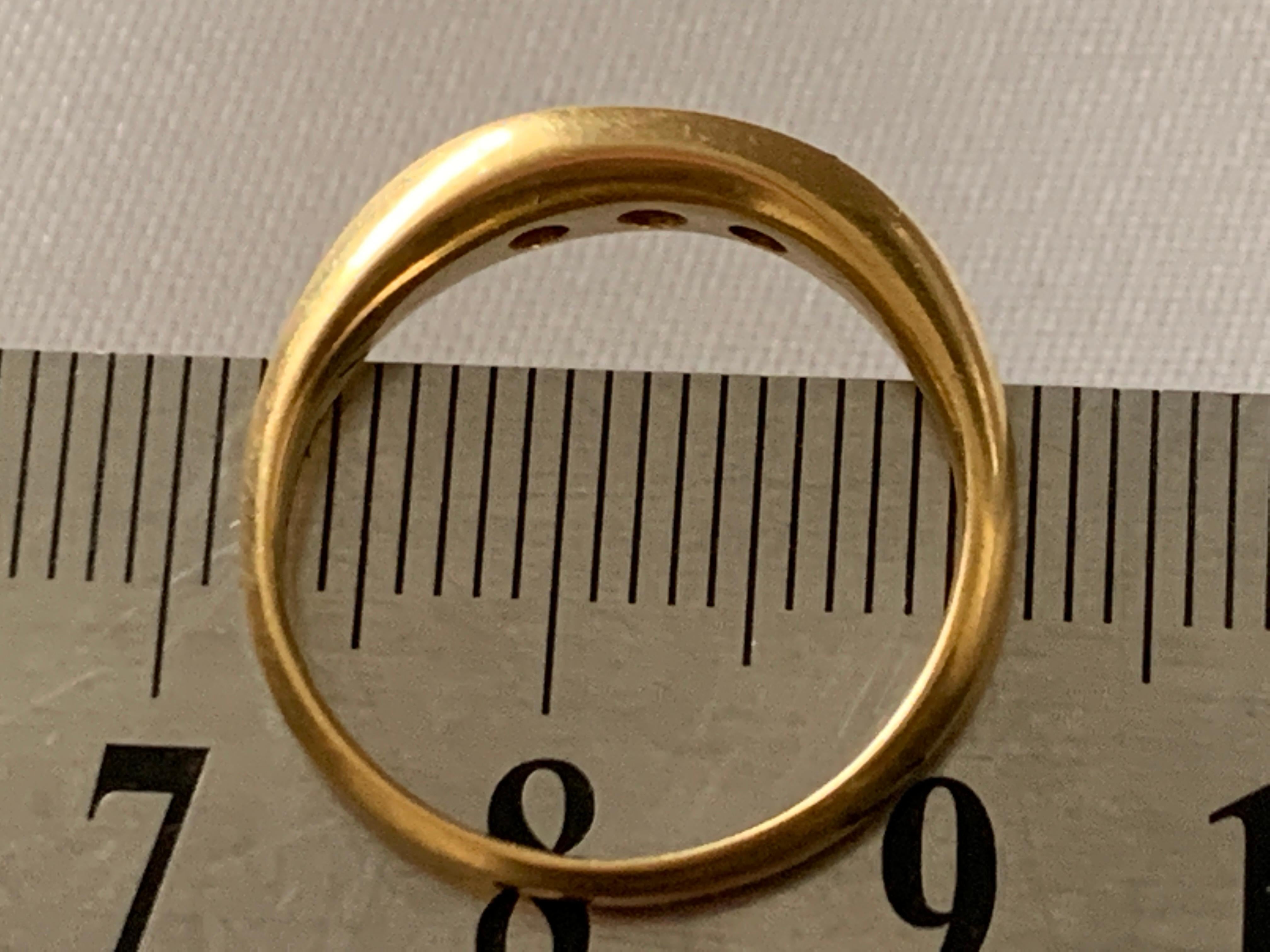 Antique Edwardian 18ct Gold 0.11 Carat Diamond Ring  For Sale 2
