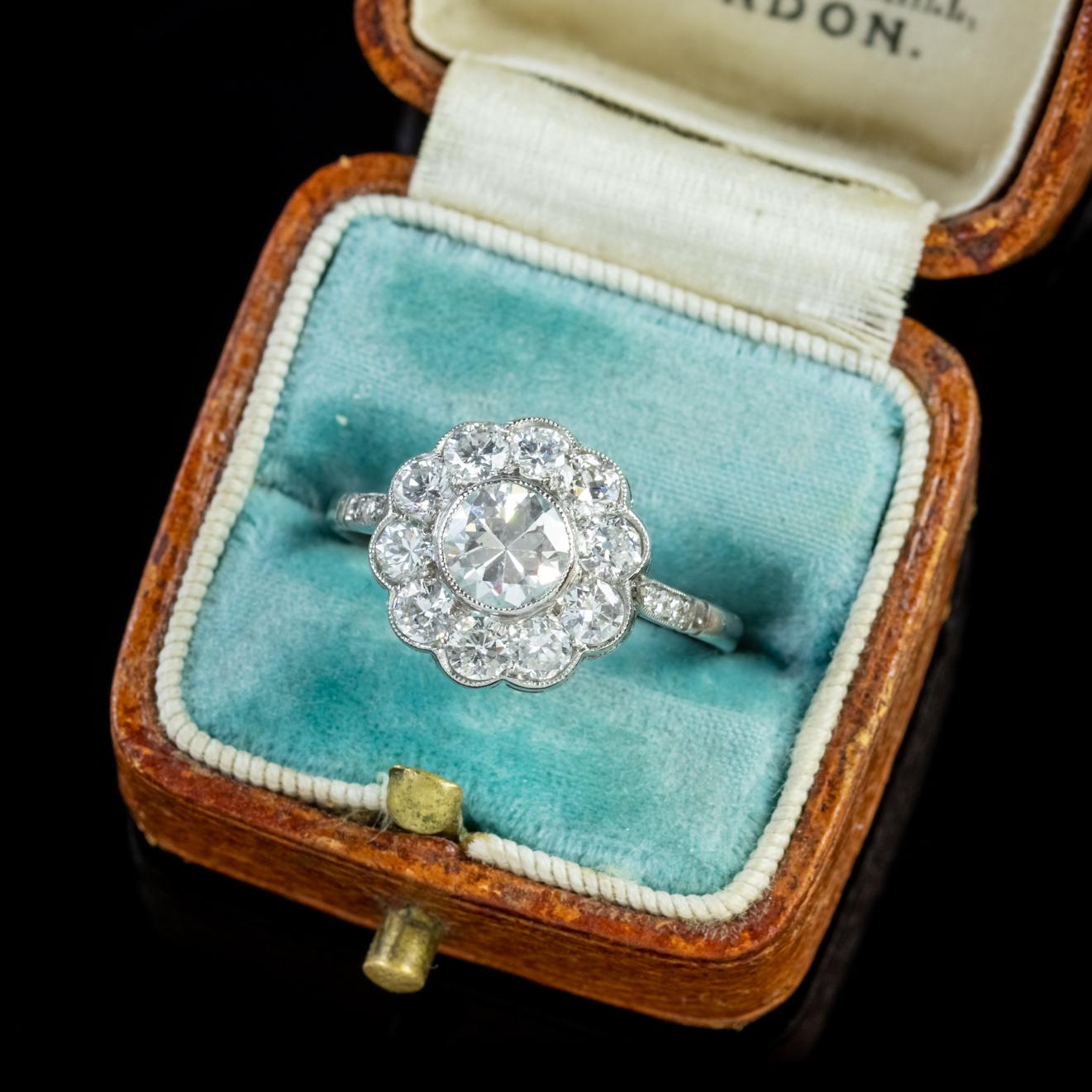 Antique Edwardian 18ct Gold 1.80ct of Diamond circa 1915 Diamond Cluster Ring 2