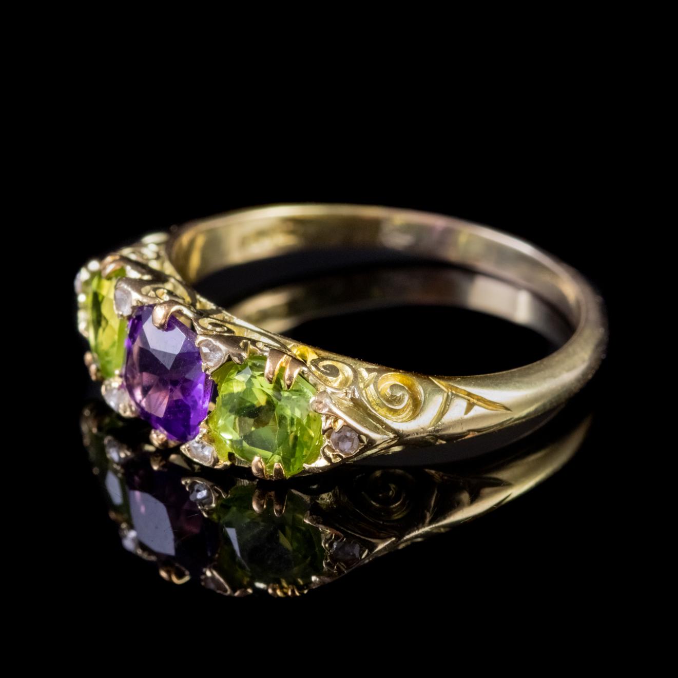 Edwardian 18 Carat Gold Suffragette Ring Peridot Amethyst Diamond, circa 1915 In Good Condition In Lancaster, Lancashire