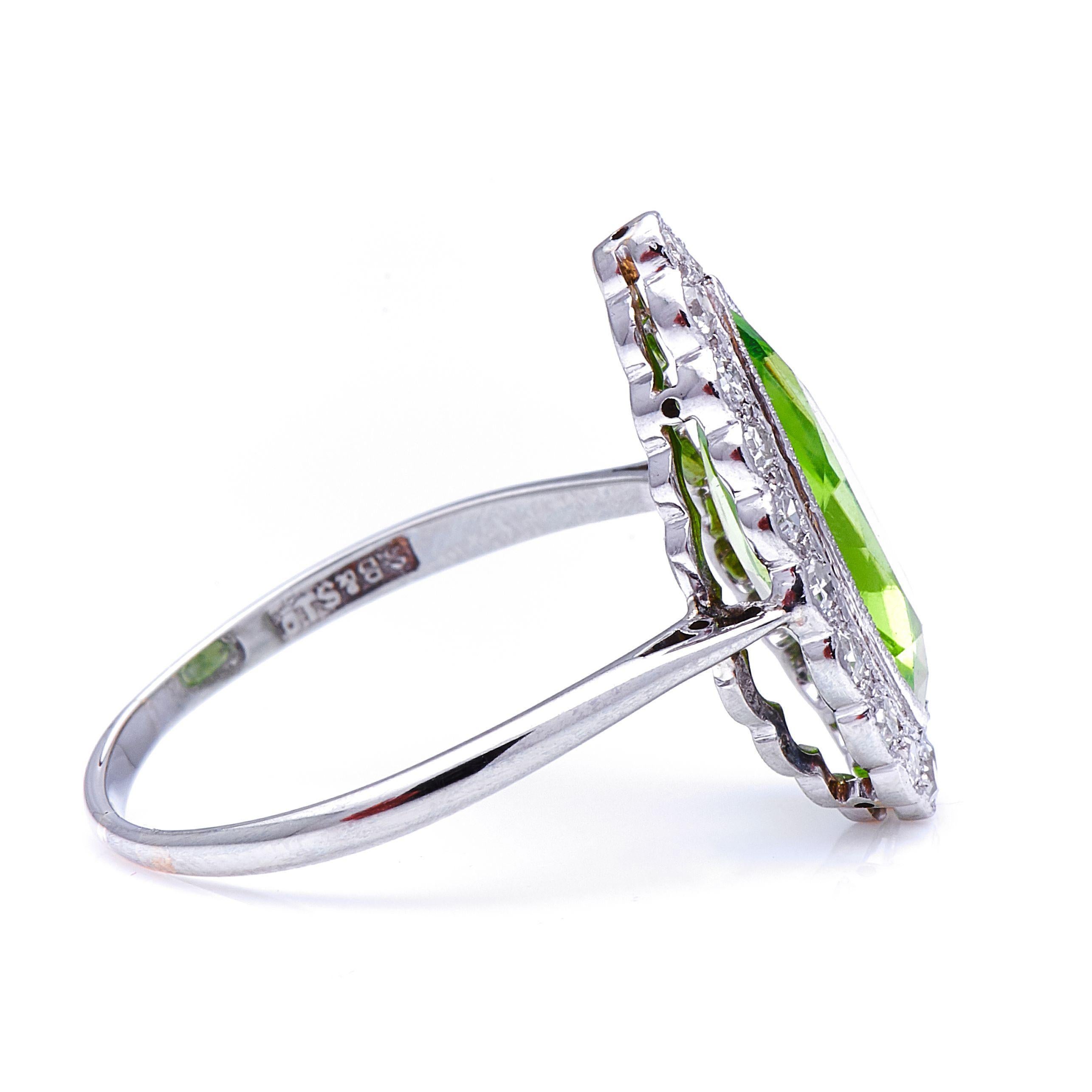 peridot antique ring