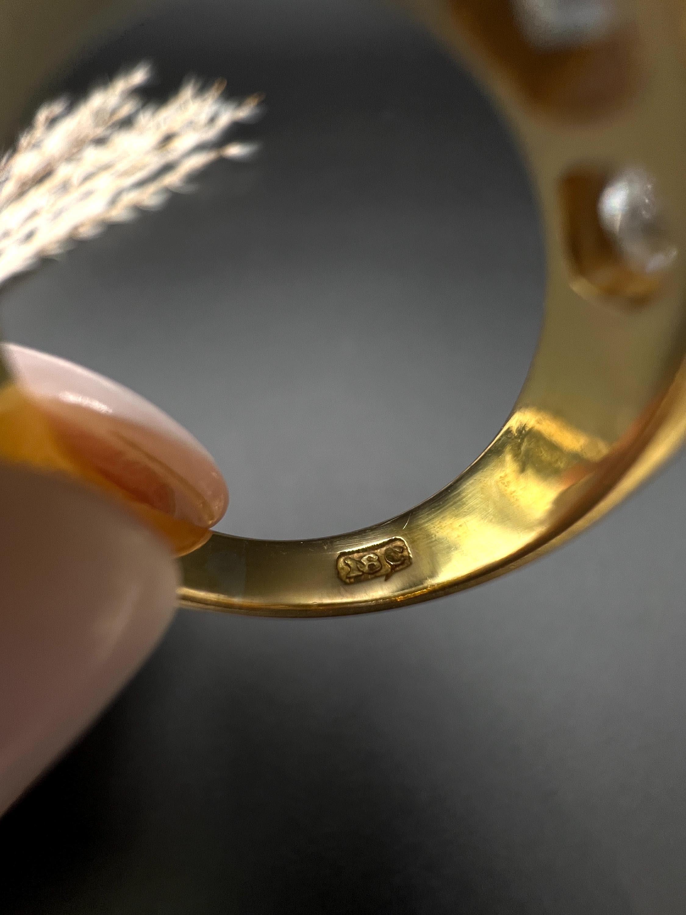Anello antico edoardiano a fascia in oro giallo 18ct con diamanti, misura 6 in vendita 2