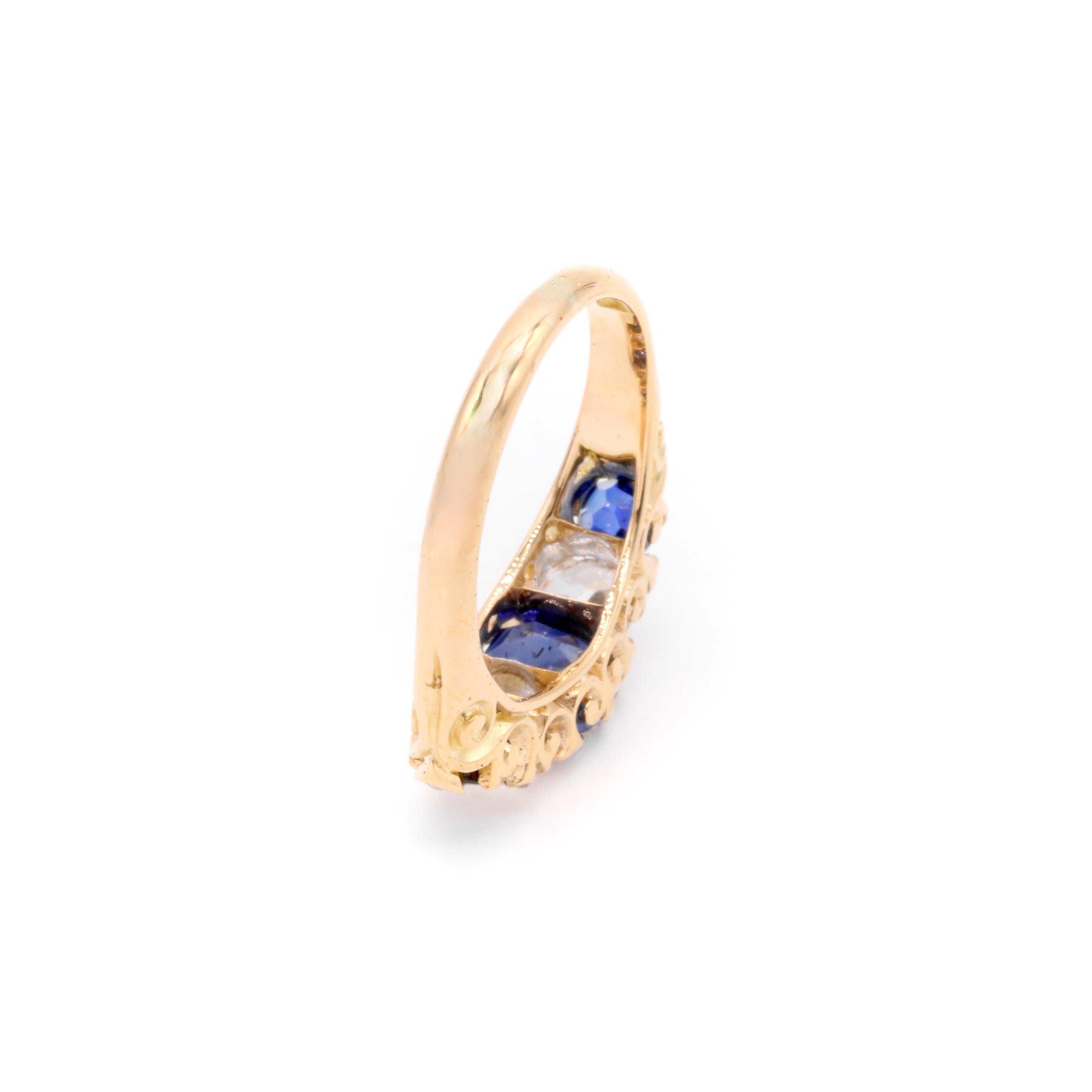 Antique Edwardian 18K Gold 1.51tgw Sapphire and Old Cut Diamond 5 Stone Ring For Sale 4