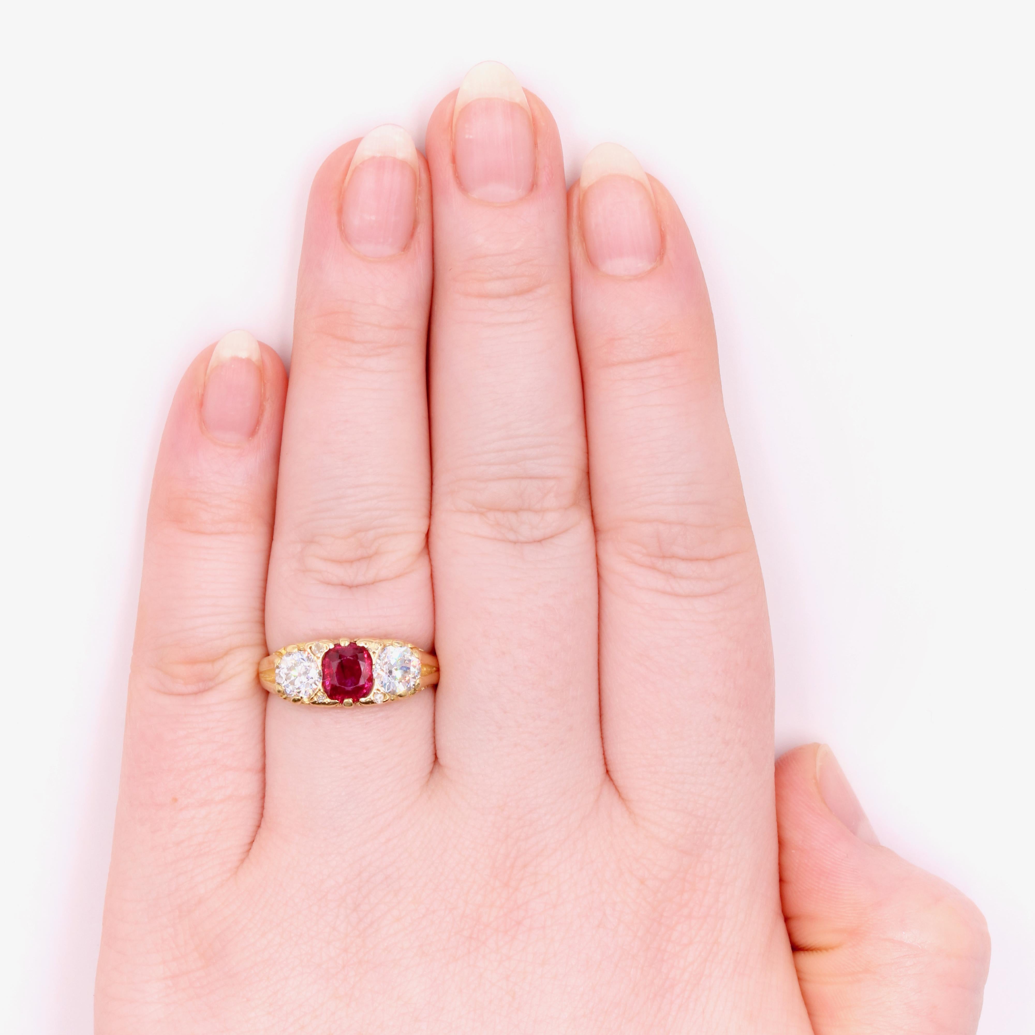 Antique Edwardian 18K Gold 2.28tgw Ruby & Old European Cut Diamond Trilogy Ring For Sale 6