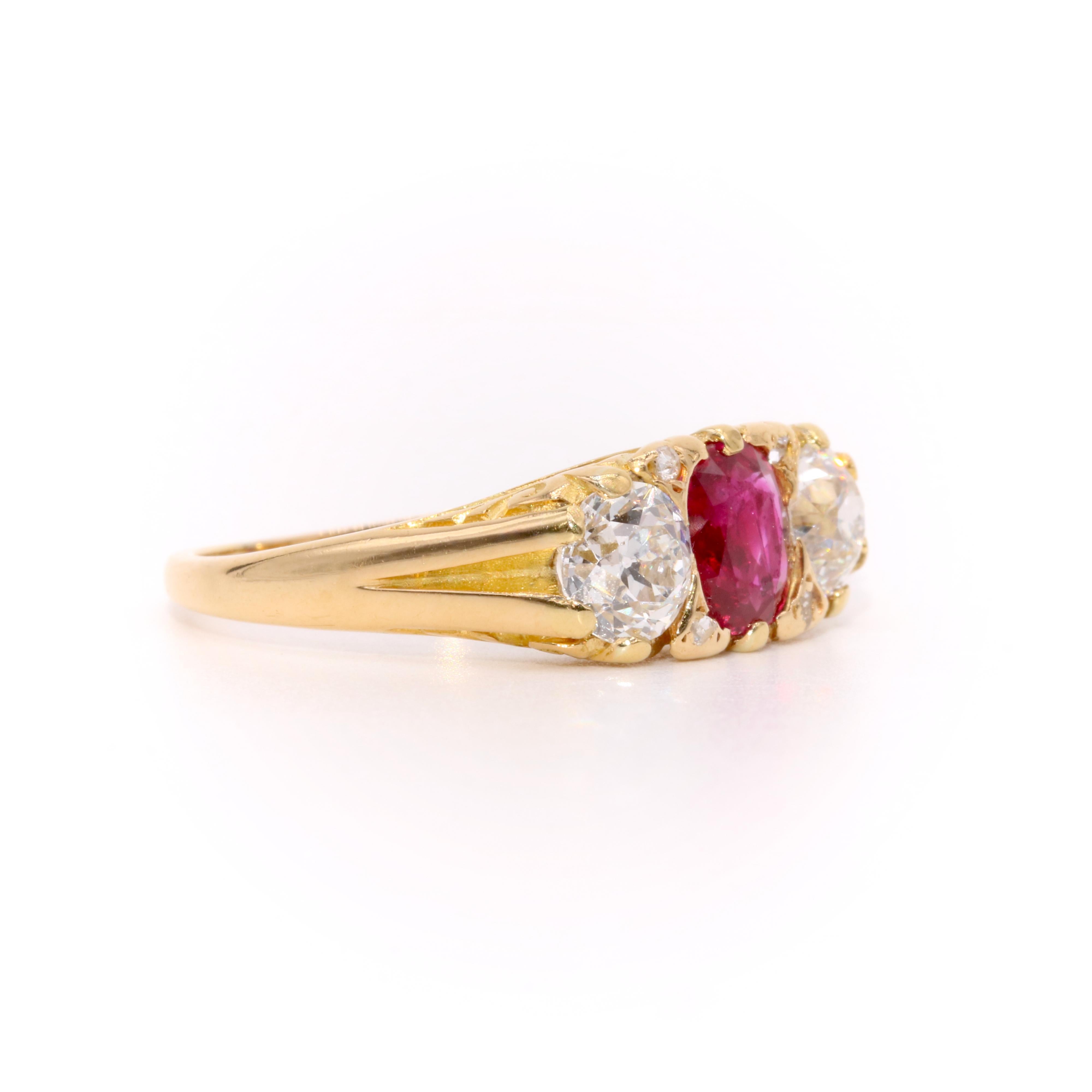 Antique Edwardian 18K Gold 2.28tgw Ruby & Old European Cut Diamond Trilogy Ring For Sale 1