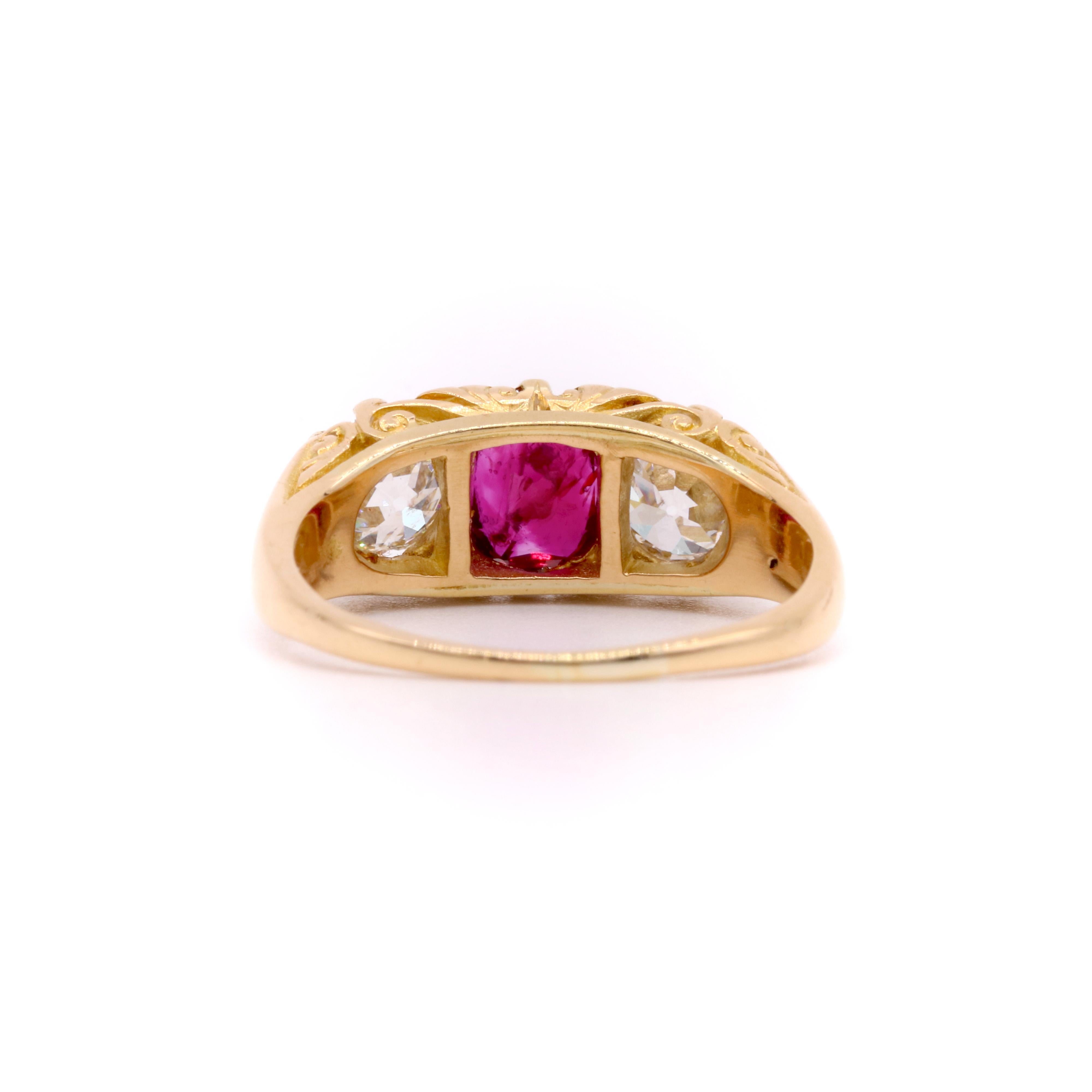 Antique Edwardian 18K Gold 2.28tgw Ruby & Old European Cut Diamond Trilogy Ring For Sale 3