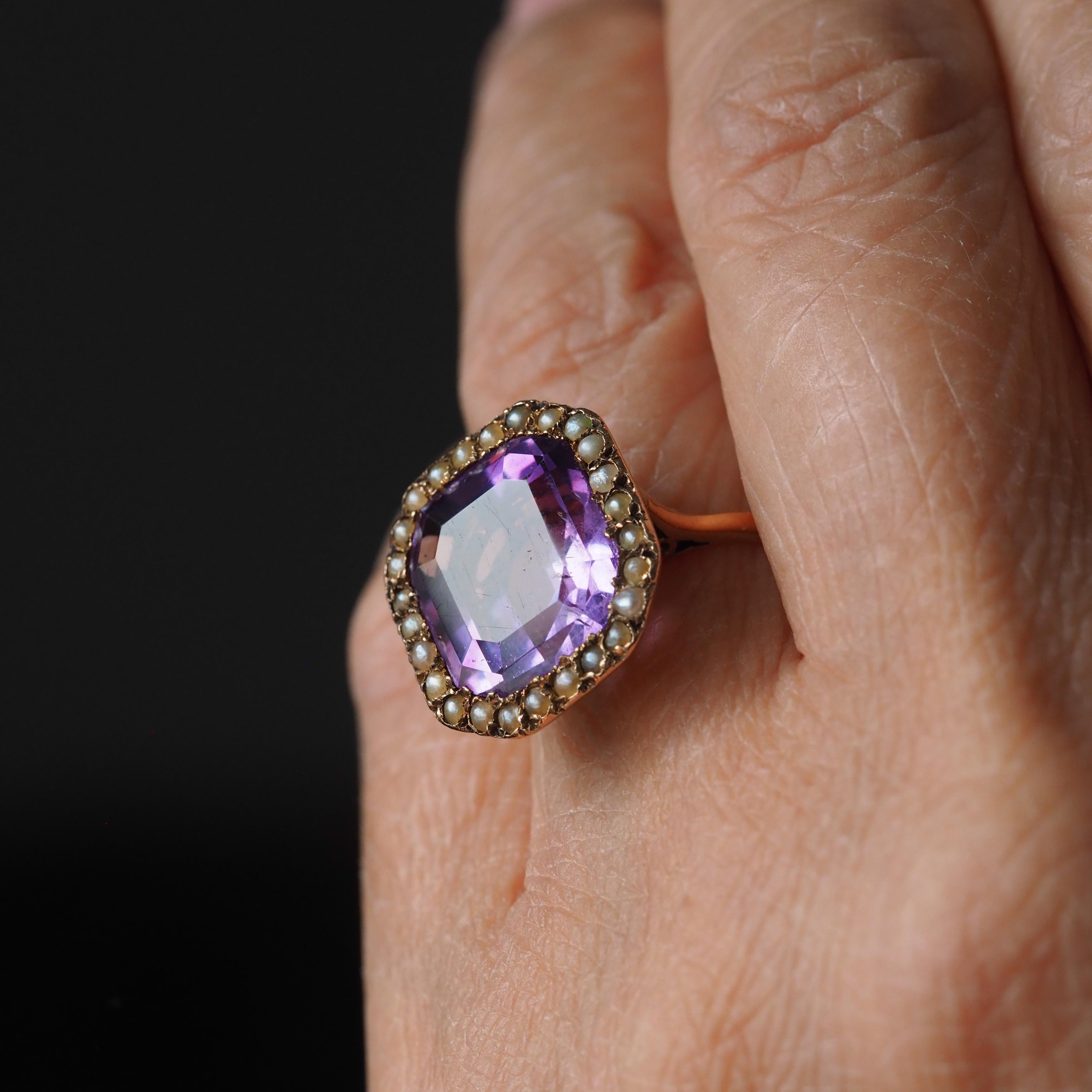 Antiker Edwardianischer 18K Gold Amethyst & Perlen Ring Smaragdschliff - um 1900 im Angebot 13