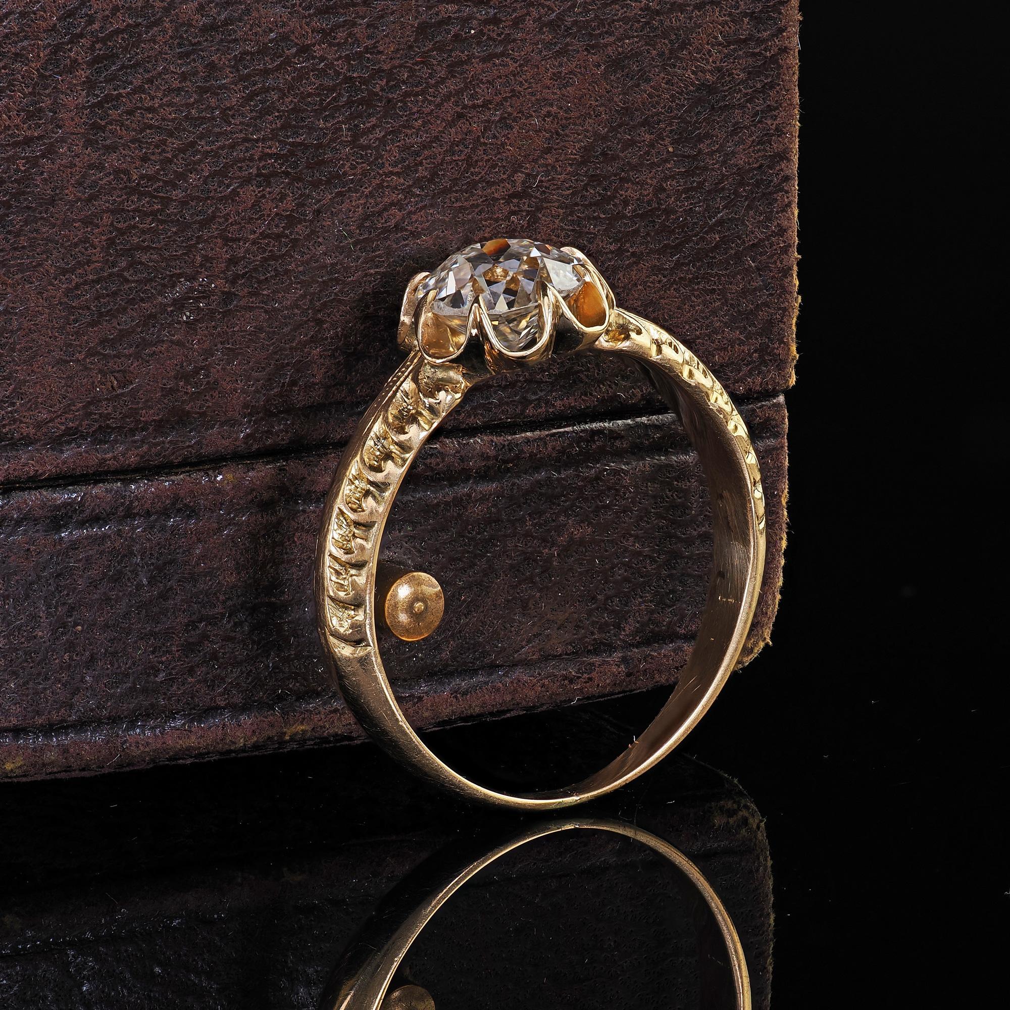 Édouardien Bague de fiançailles ancienne Edwardian en or 18 carats avec diamant européen en forme de bouton - GIA en vente