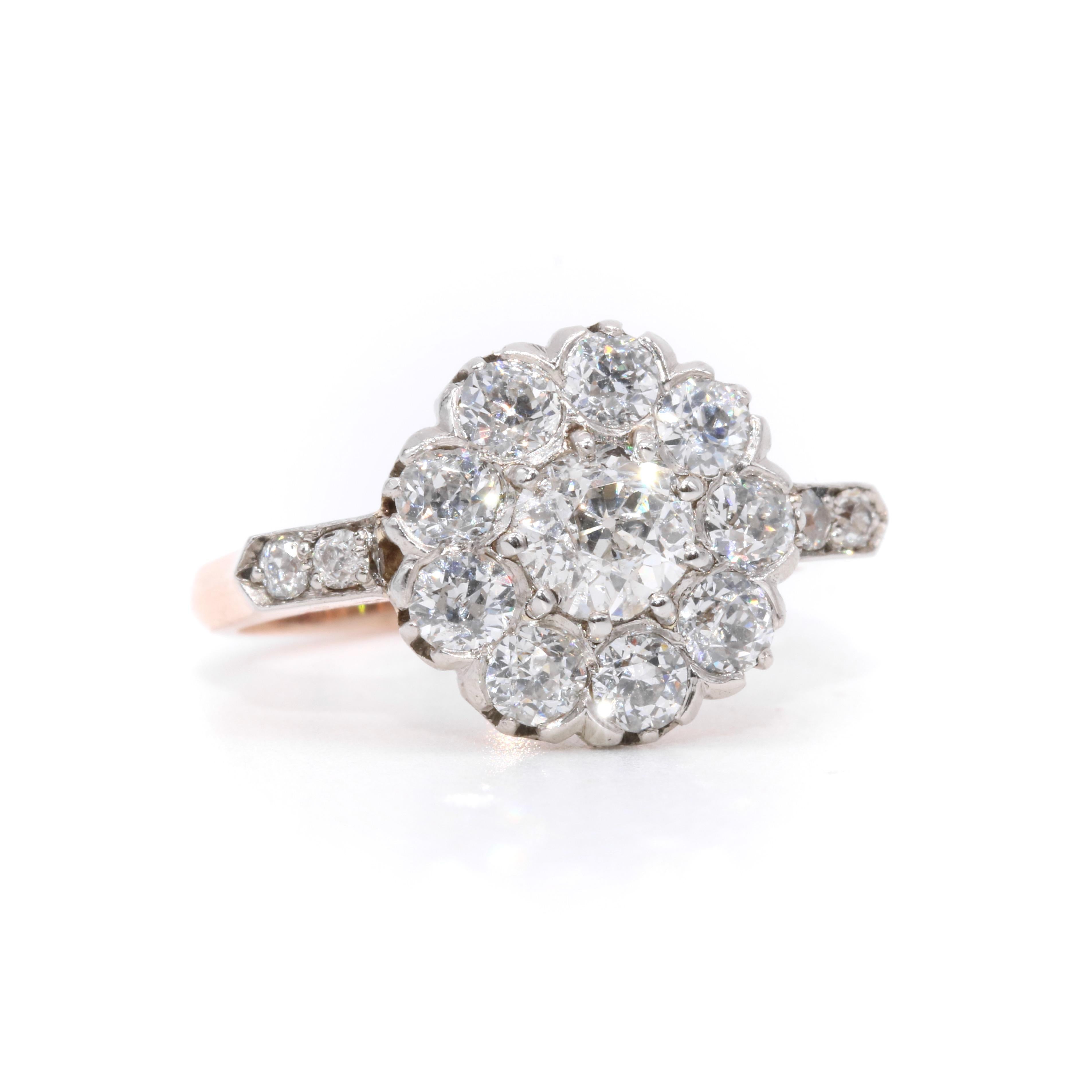 Antique Edwardian 18K Rose Gold and Platinum 1.89ctw Diamond Daisy Cluster Ring In Good Condition For Sale In Staines-Upon-Thames, GB