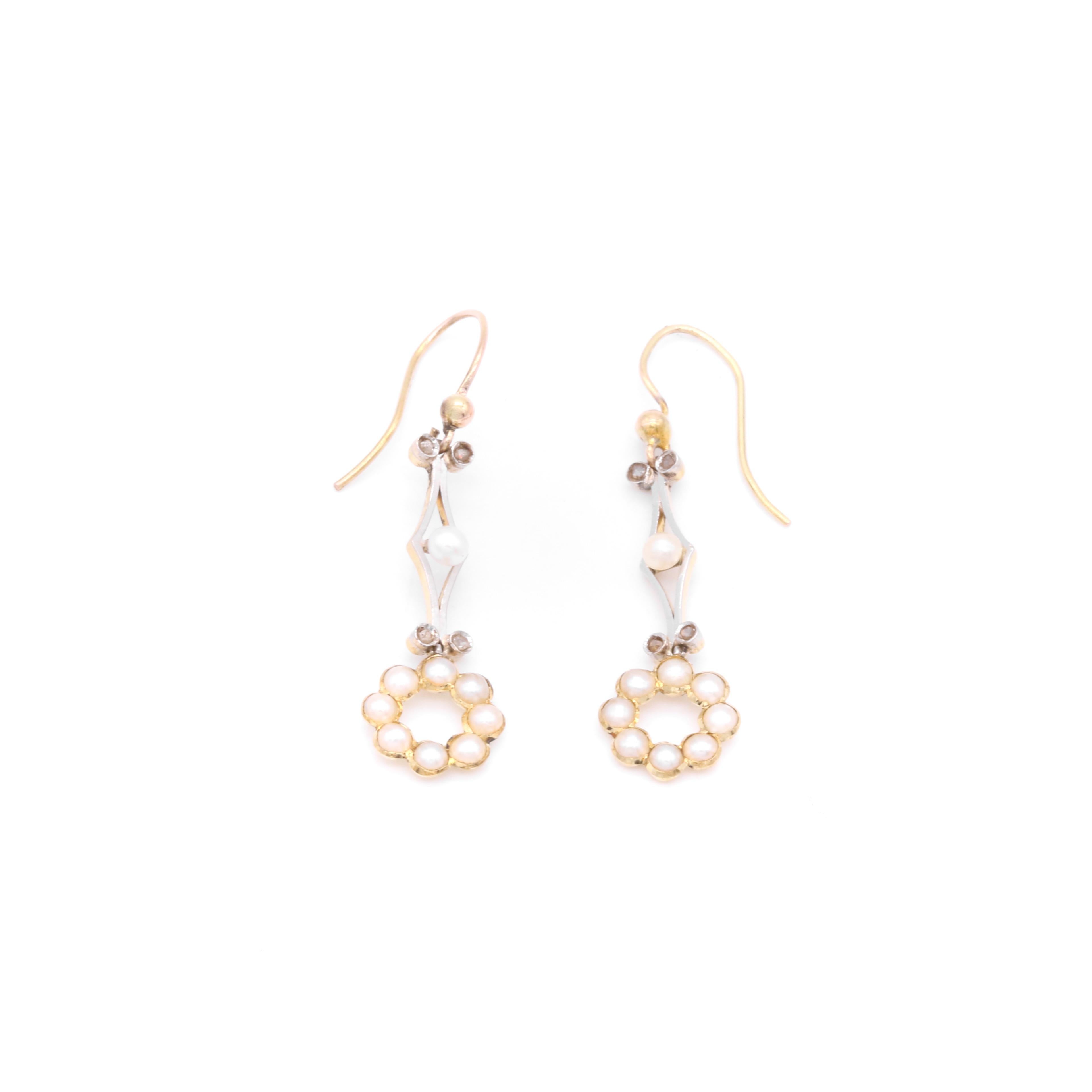 Pendants d'oreilles édouardiens anciens en or blanc et jaune 18 carats, perles et diamants Unisexe en vente