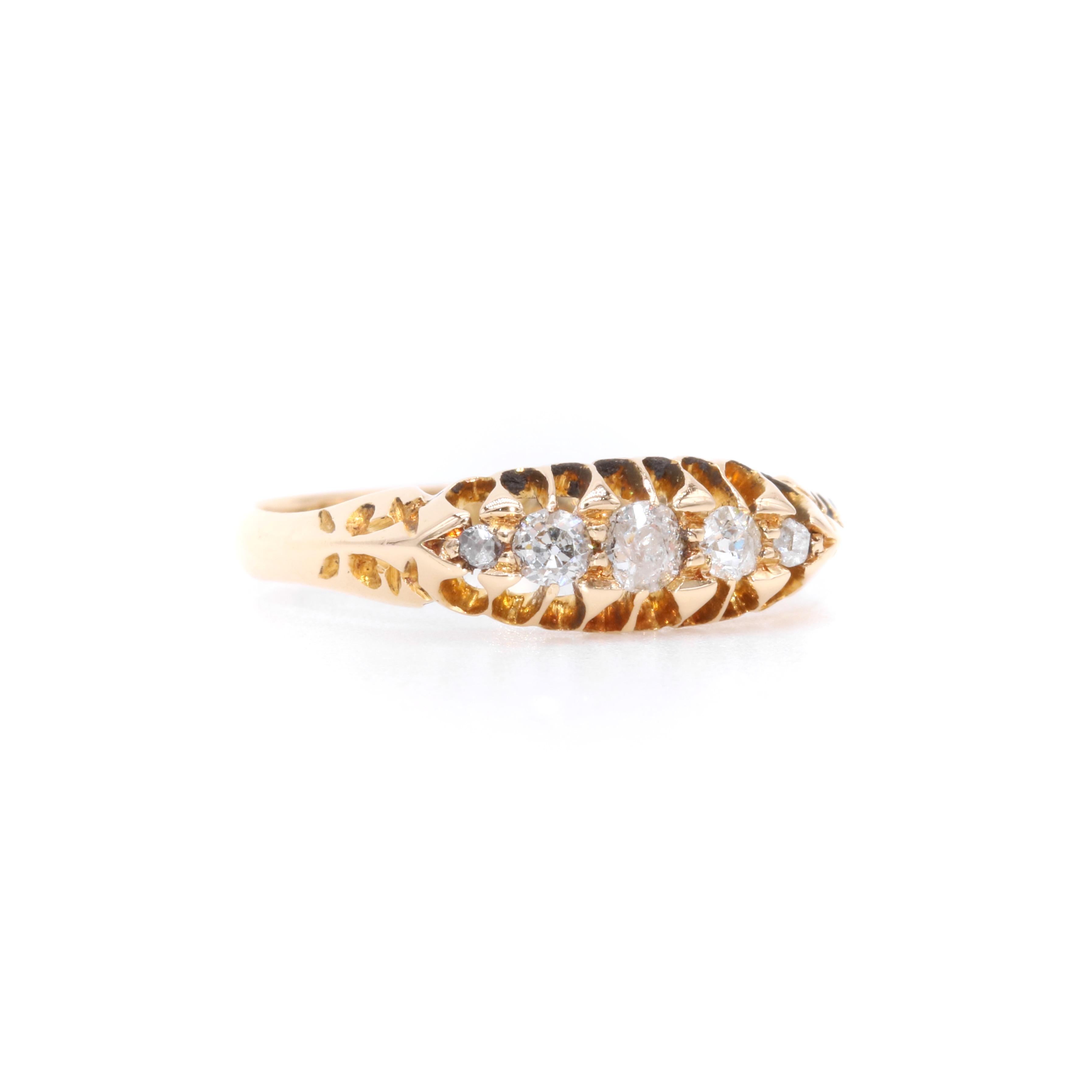 Antique Edwardian 18K Yellow Gold 0.17ct Old Mine Cut Diamond 5 Stone Ring In Good Condition For Sale In Staines-Upon-Thames, GB