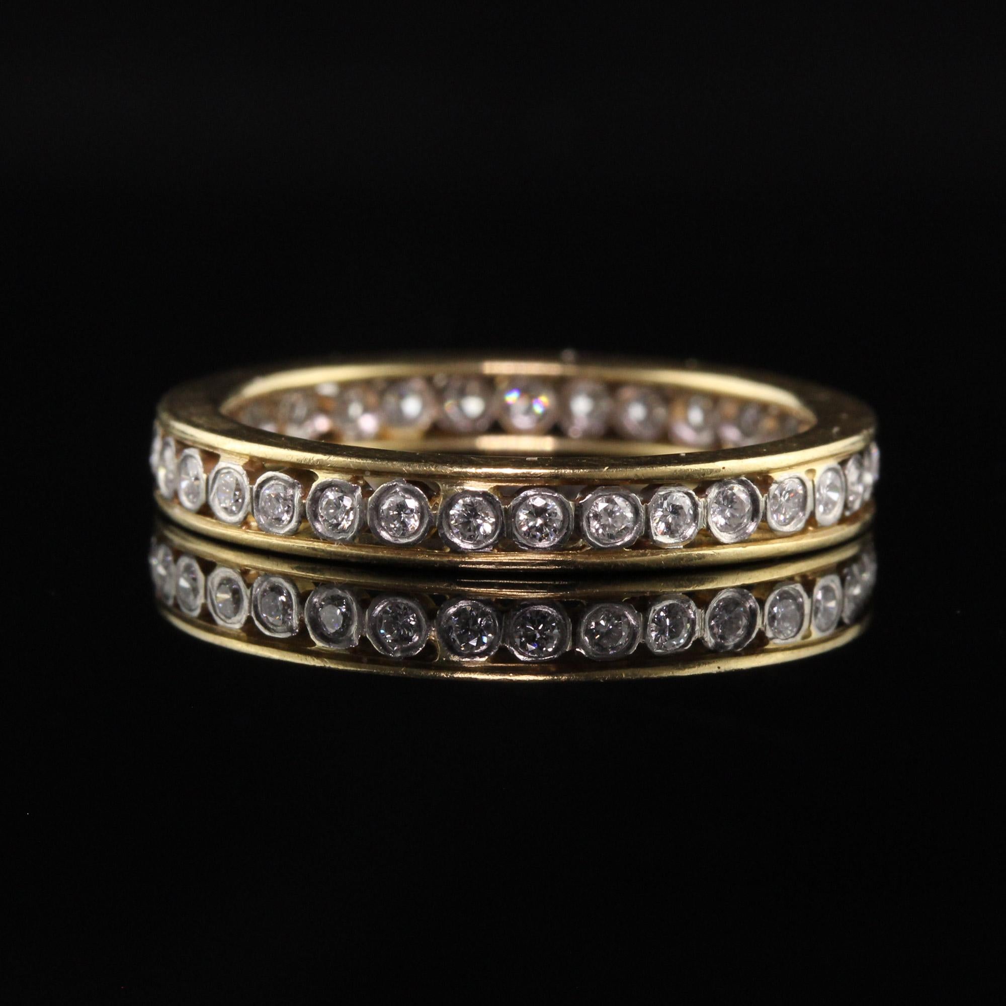 Vintage Retro-Eternity-Ring aus 18 Karat Gelbgold und Platin mit altem Eurodiamant im Zustand „Gut“ in Great Neck, NY
