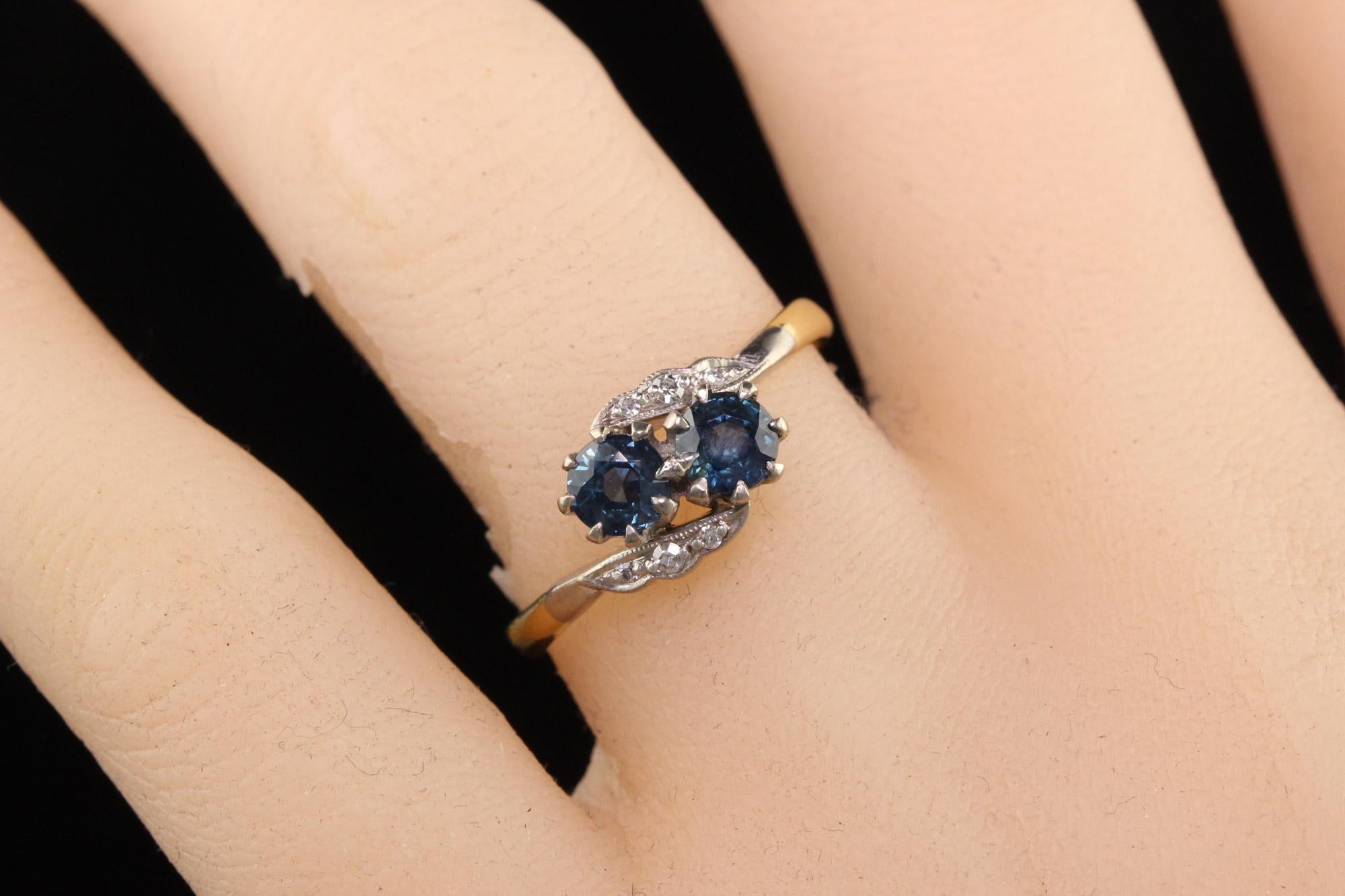 Antique Edwardian 18K Yellow Gold and Platinum Toi et Moi Sapphire Diamond Ring For Sale 2