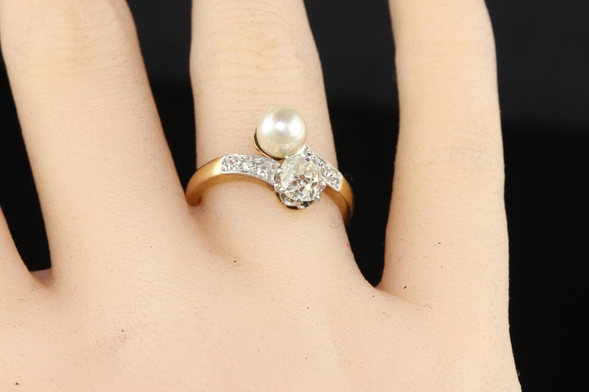 Antique Edwardian 18K Yellow Gold Old Mine Cut Diamond and Pearl Toi et Moi Enga For Sale 2