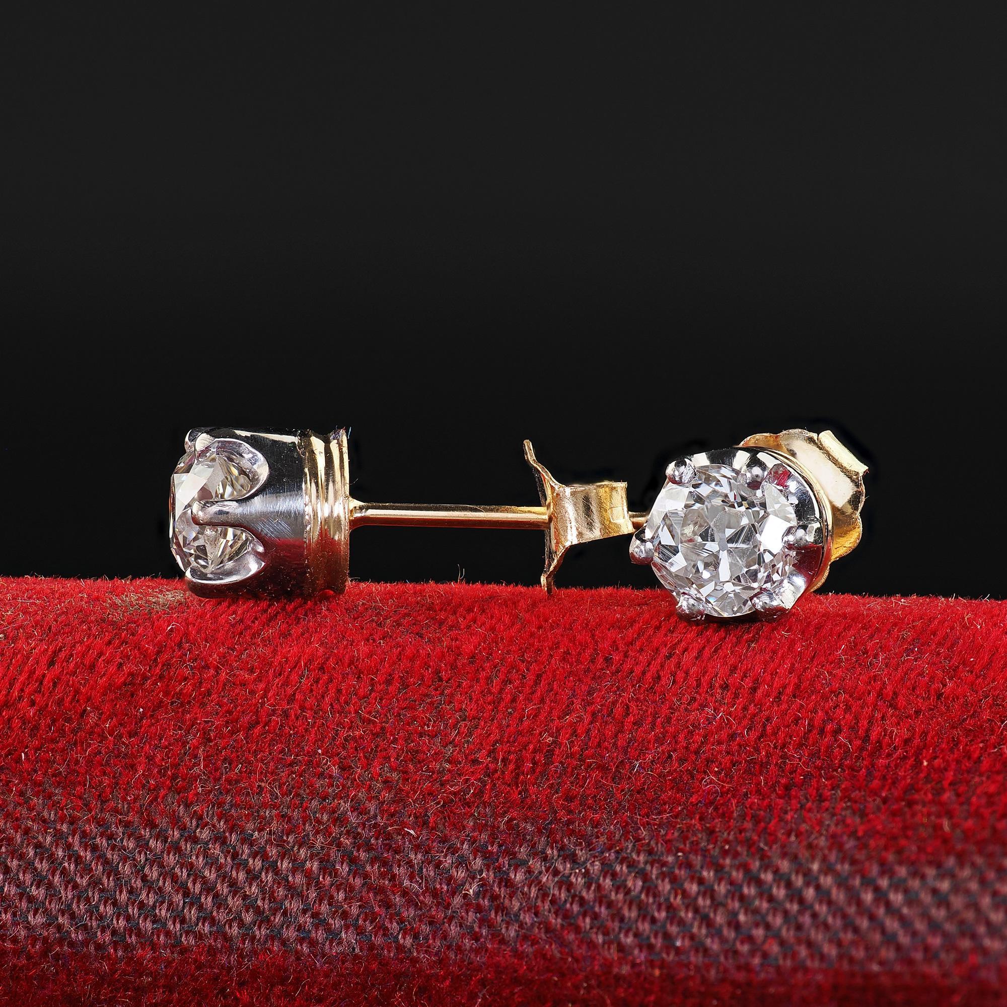 Antique Edwardian 18K Yellow Gold Old Mine Cut Diamond Stud Earrings For Sale 1