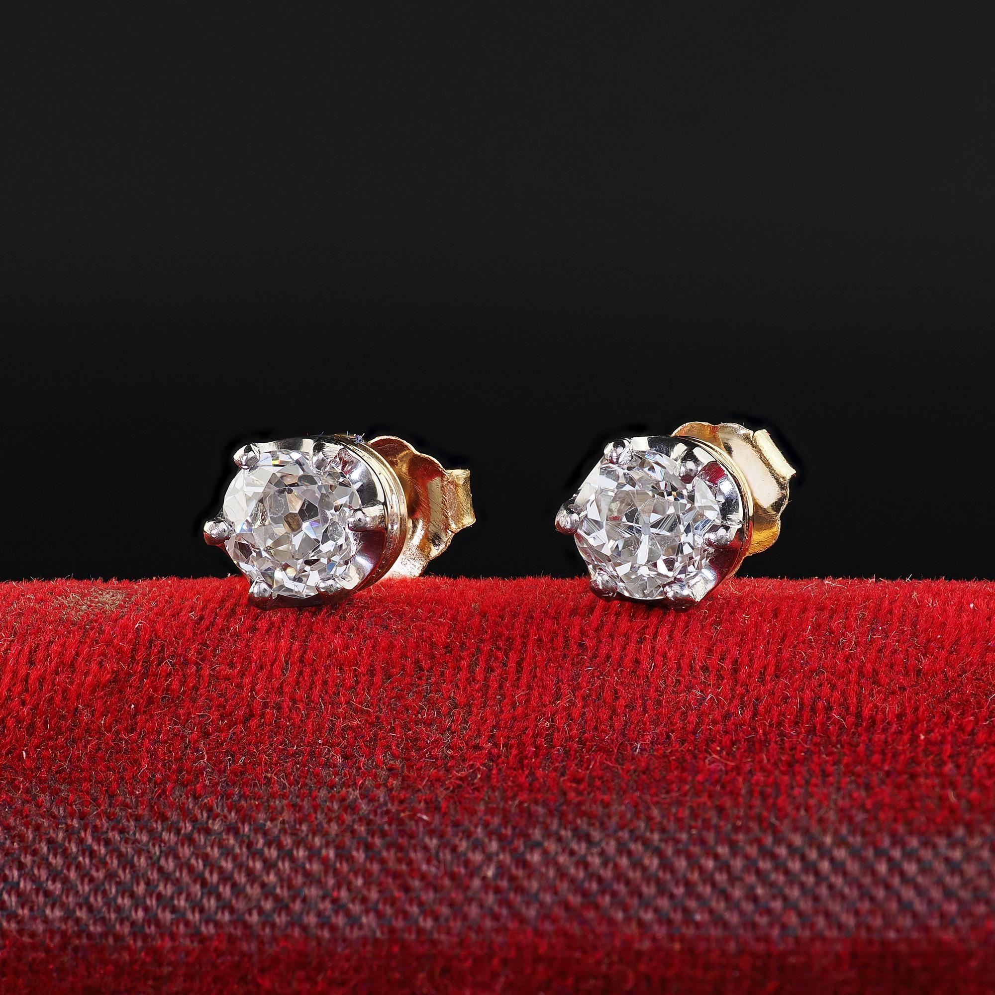 Antique Edwardian 18K Yellow Gold Old Mine Cut Diamond Stud Earrings For Sale 4