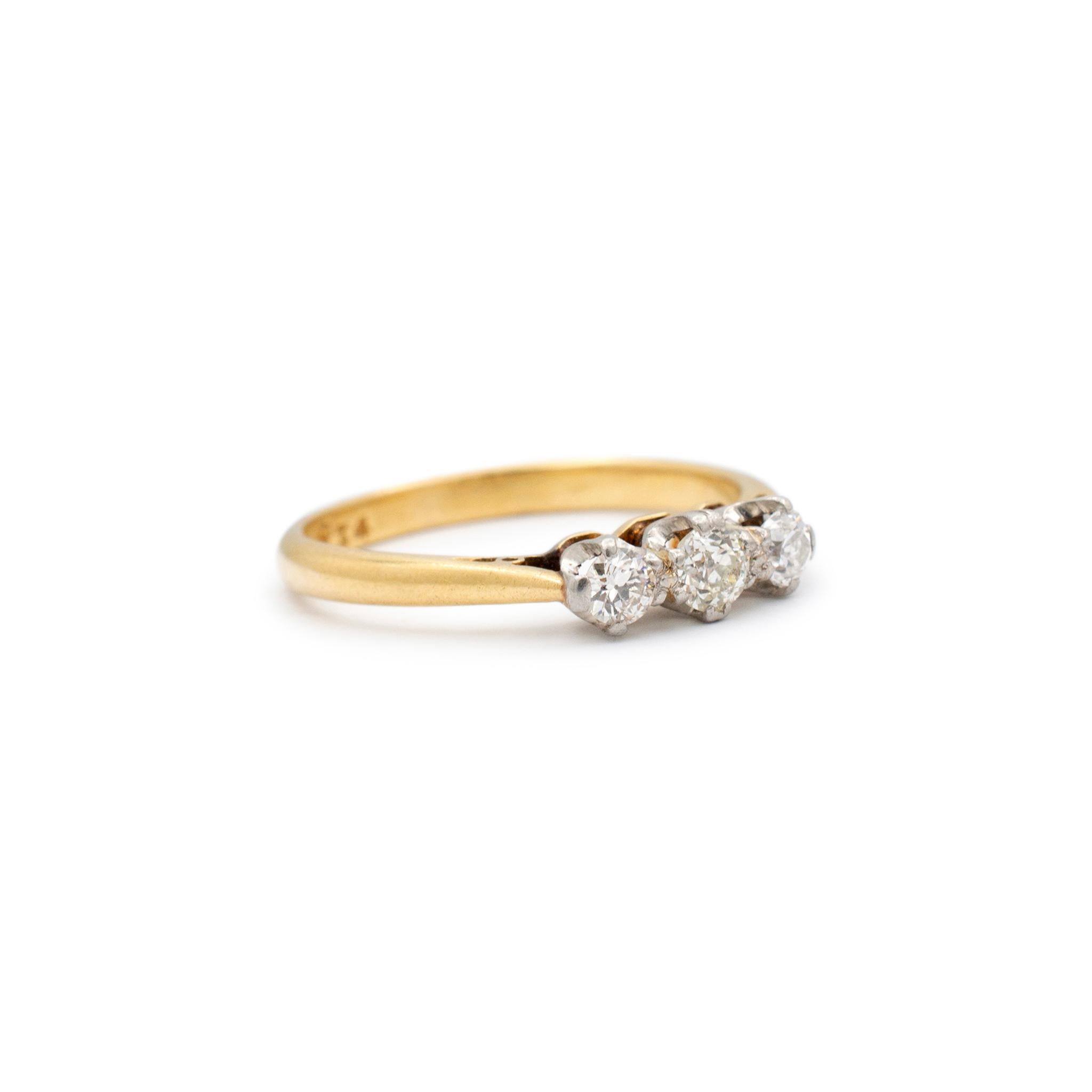 Antique Edwardian 18K Yellow Gold & Platinum Three Stone Diamond Engagement Ring In Excellent Condition In Houston, TX
