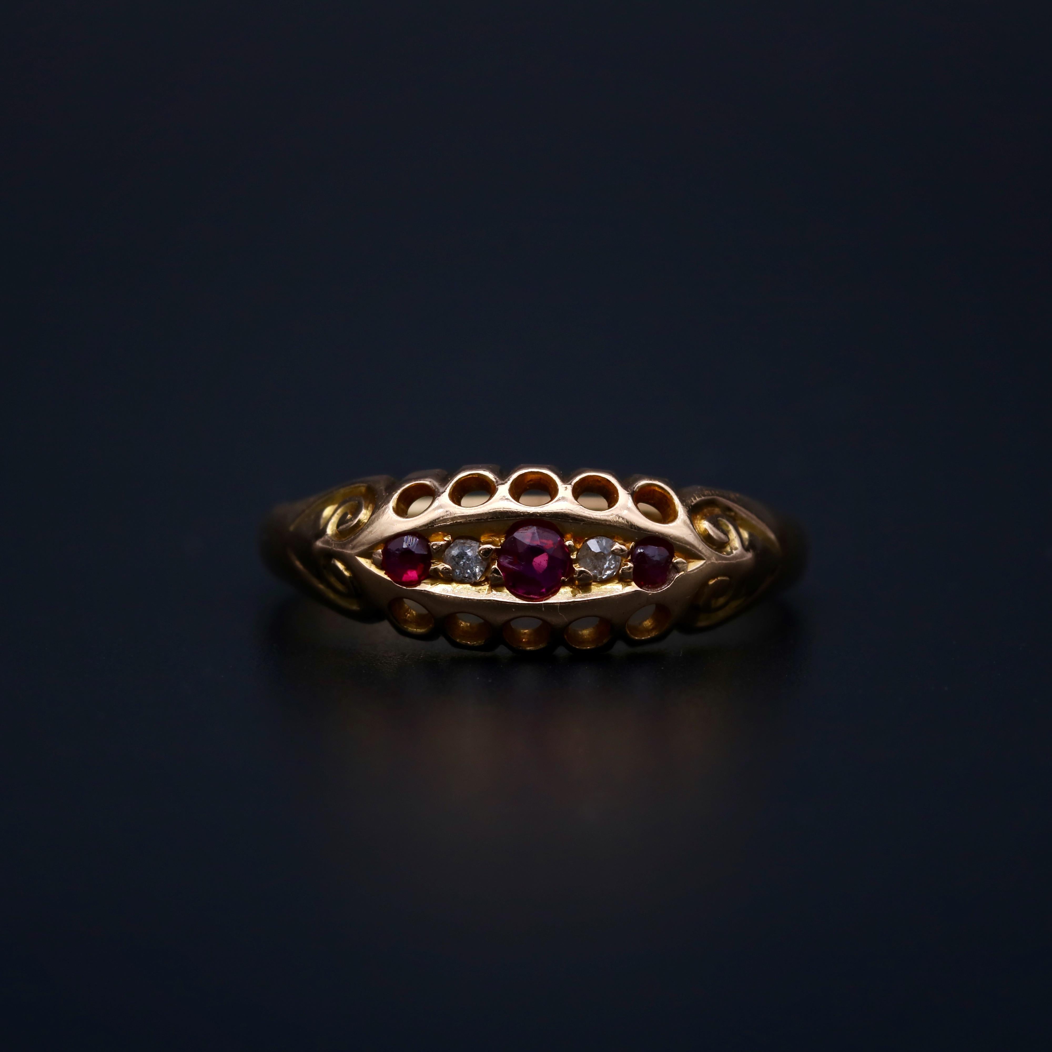 Round Cut Antique Edwardian 18K Yellow Gold Ruby and Diamond 5 Stone Ring For Sale