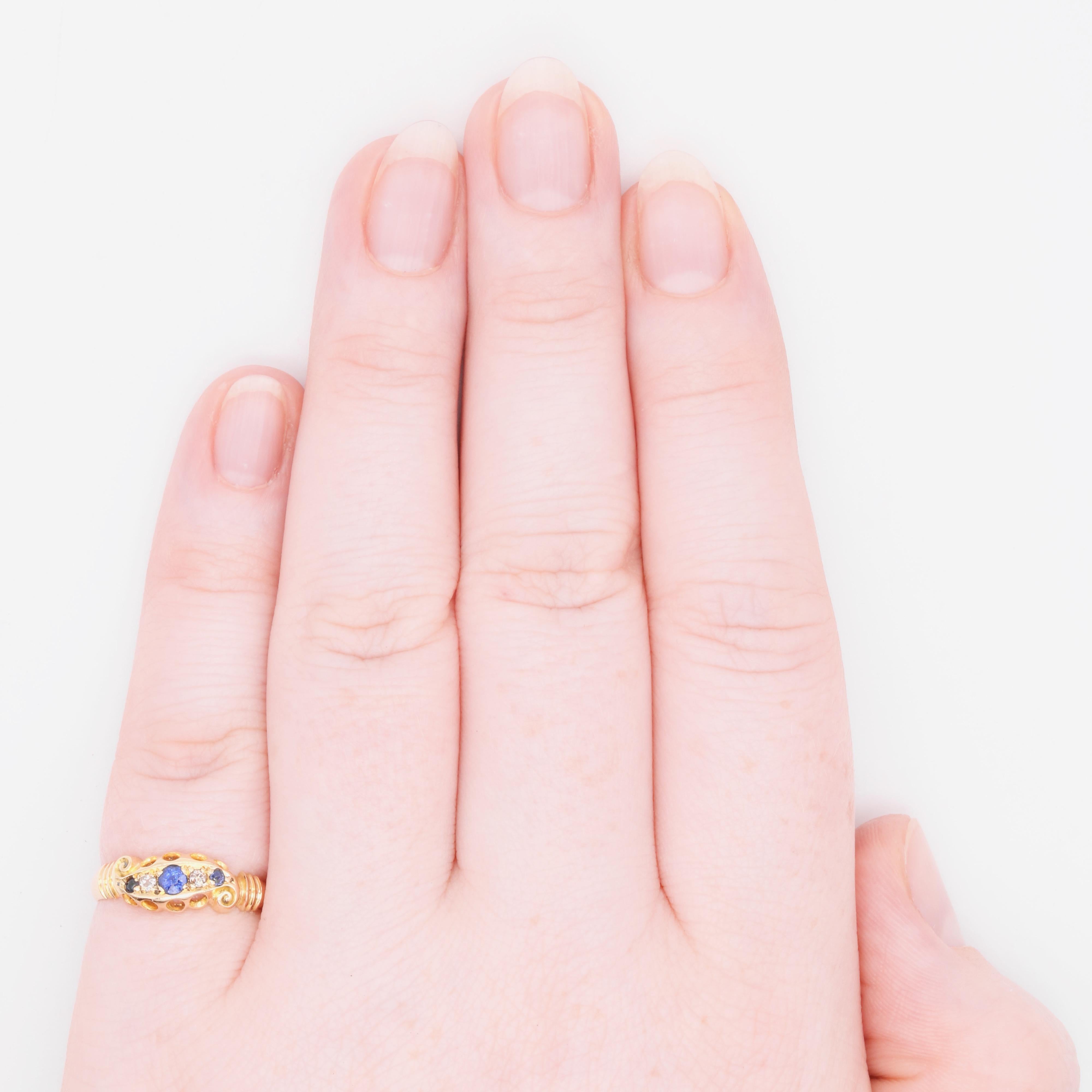 Antique Edwardian 18K Yellow Gold Sapphire and Diamond 5 Stone Ring For Sale 5