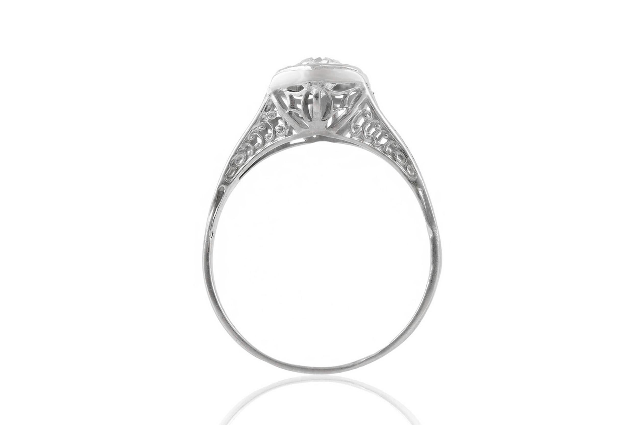 Antique Edwardian 1900s 0.75 Carat Old European Cut Diamond Engagement Ring Corte europeo antiguo en venta