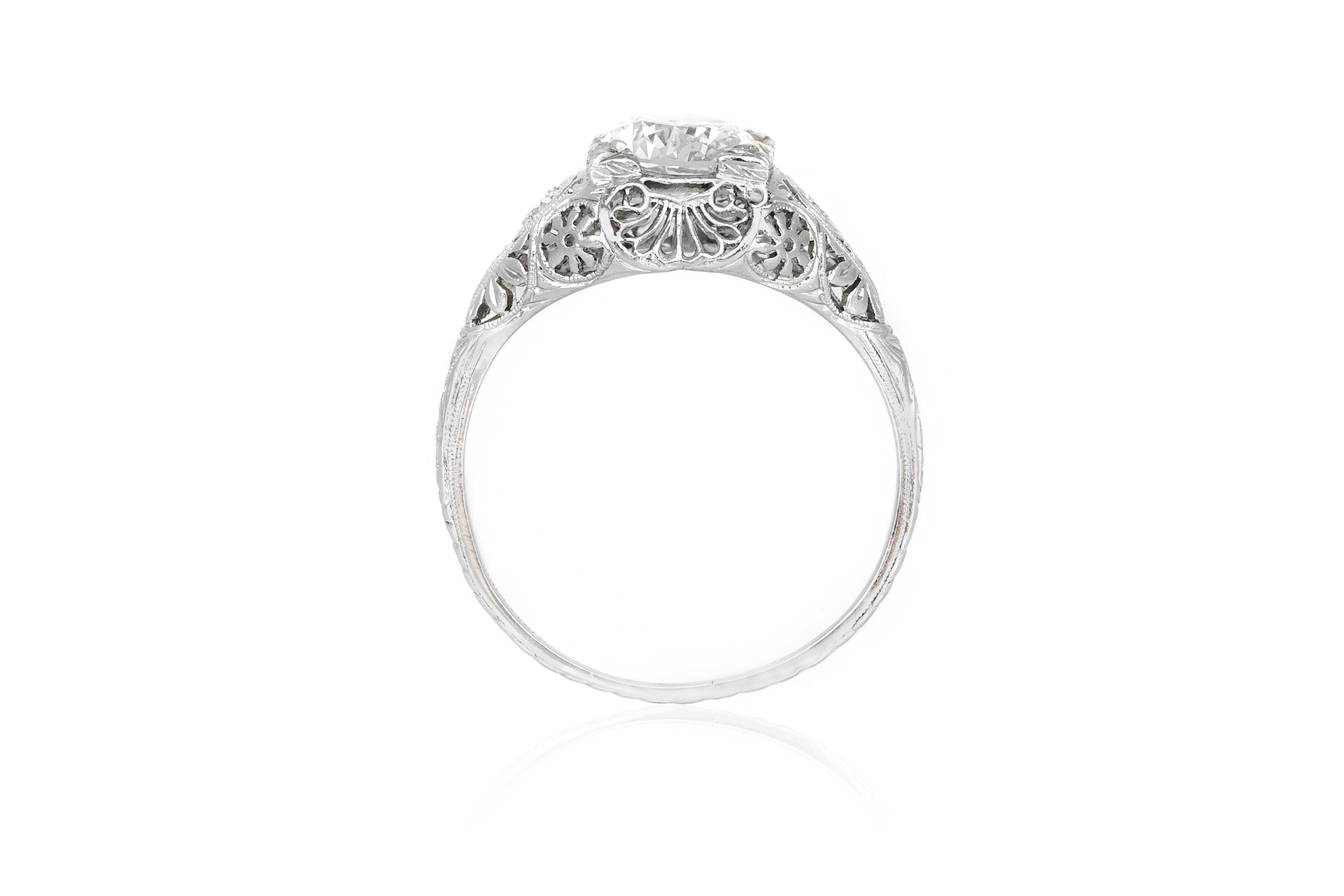 Antique Edwardian 1900s 1.79 Carat Old European Cut Diamond Engagement Ring Corte europeo antiguo en venta