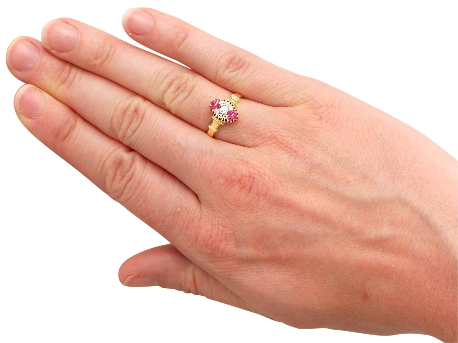 Anello da cocktail edoardiano in oro con diamante e rubino in vendita 1