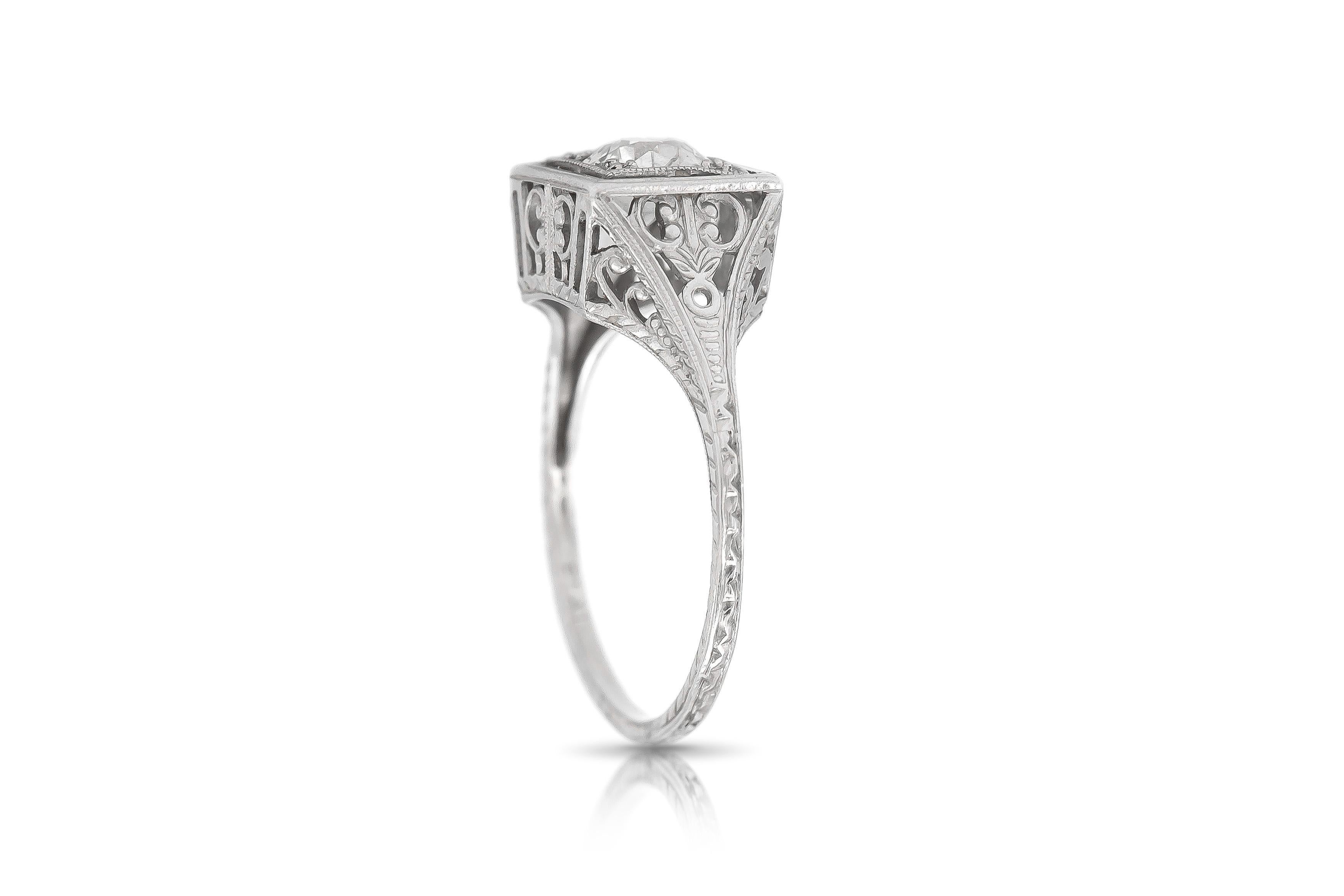 Finely crafted in platinum with an Old European cut Diamond weighing approximately 0.70 carat.
Circa 1910s
Size 7, resizable