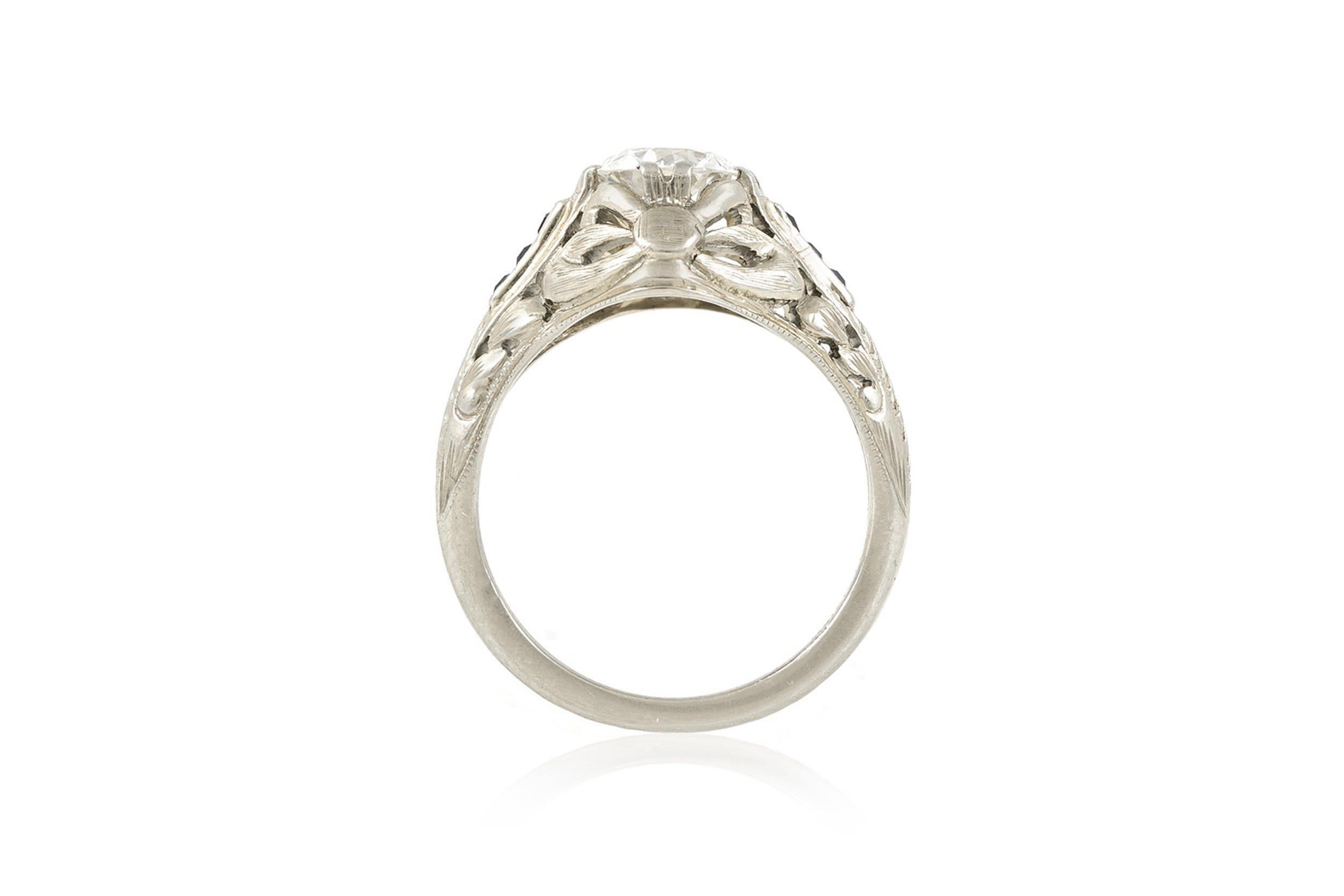 Women's Antique Edwardian 1910s 0.90 Carat Old European Cut Diamond Engagement Ring For Sale