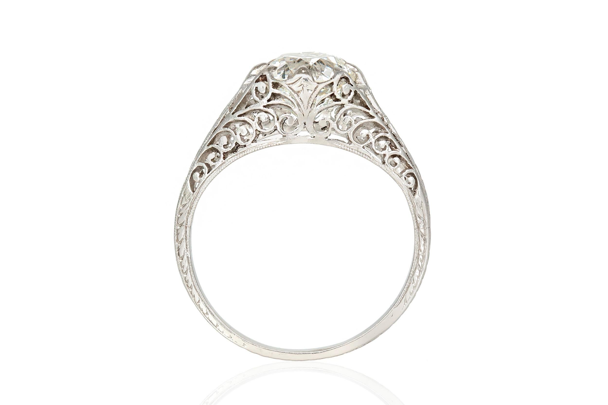 Taille vieille Europe Bague de fiançailles ancienne Edwardian 1910s 2.01 Carat Old European Cut Diamond Engagement Ring en vente