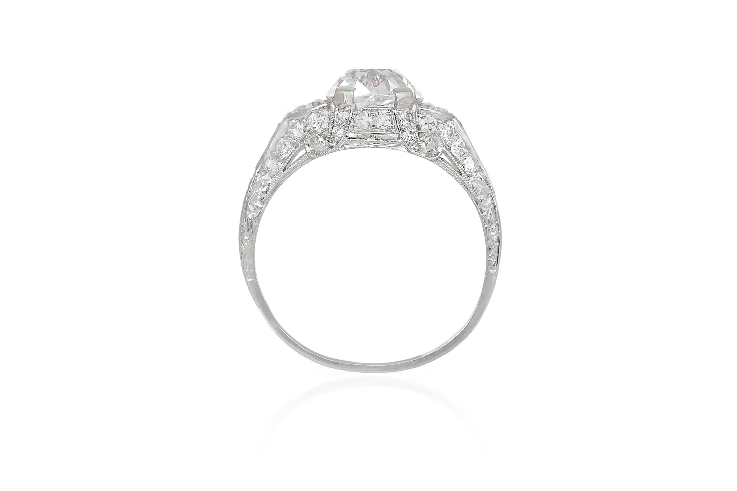 Women's Antique Edwardian 1910s 3.00 Carat Old Mine Cut Diamond Engagement Ring For Sale