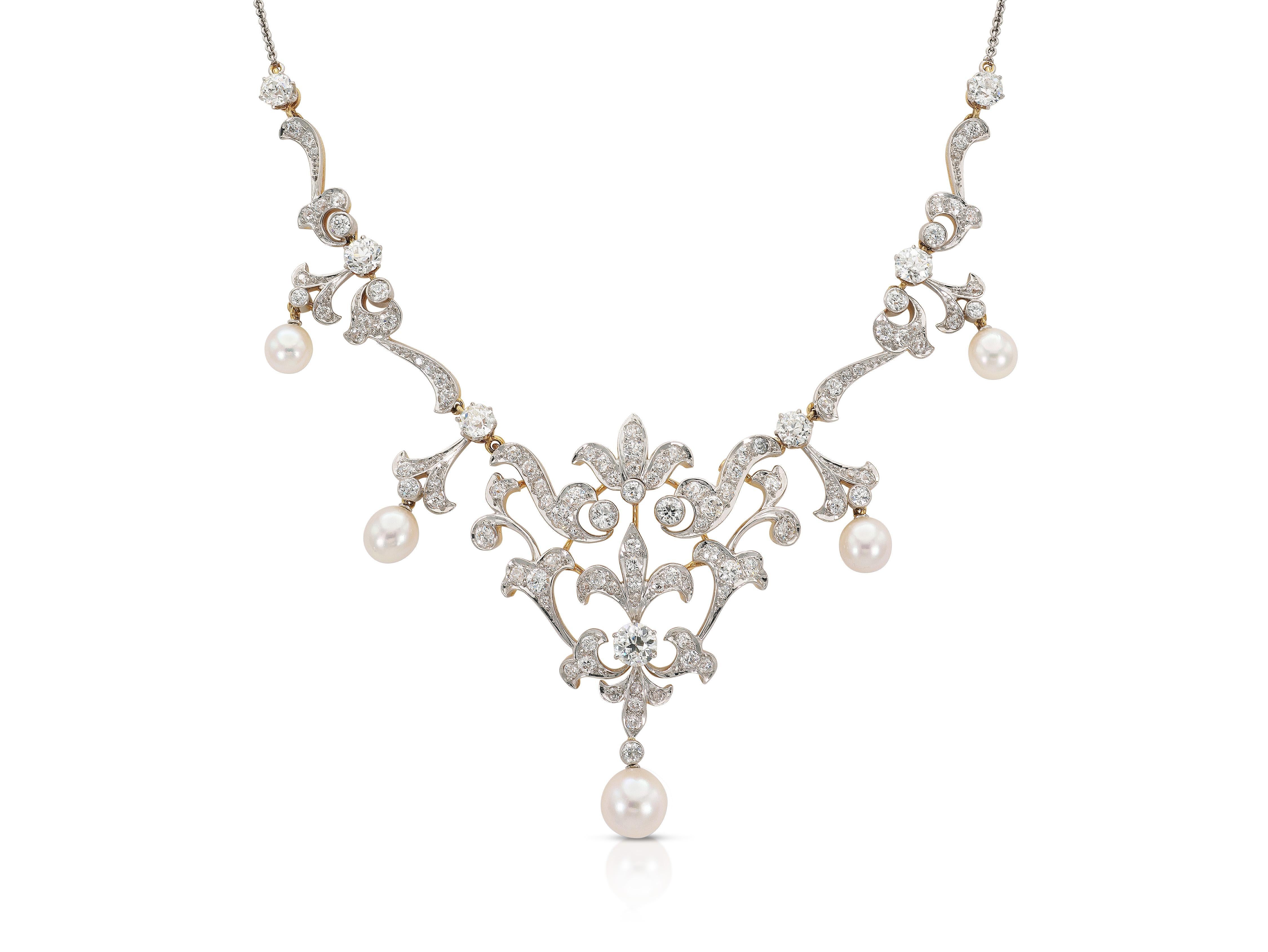 Finley a été réalisé en platine et en or jaune 18 carats avec des perles et des diamants de taille européenne pesant environ 8,50 carats au total.
Circa 1910s