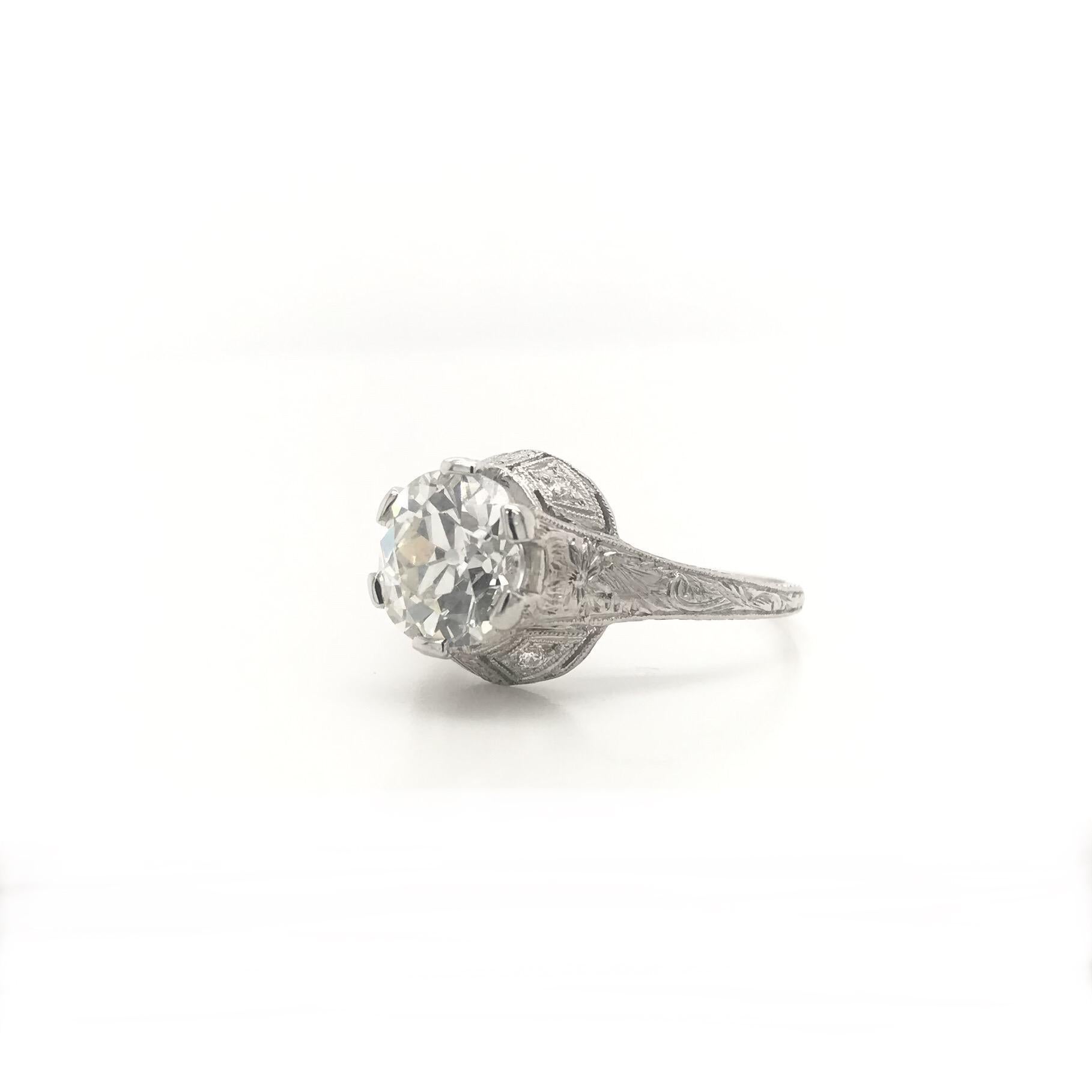 Women's Antique Edwardian 2.07 Carat Old Mine Cut Diamond Ring For Sale