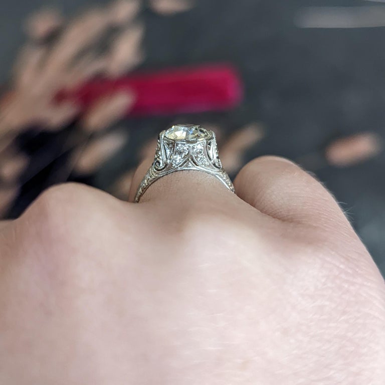 Antique Edwardian 2.25 Carats Diamond Platinum Scrolled Engagement Ring For Sale 7