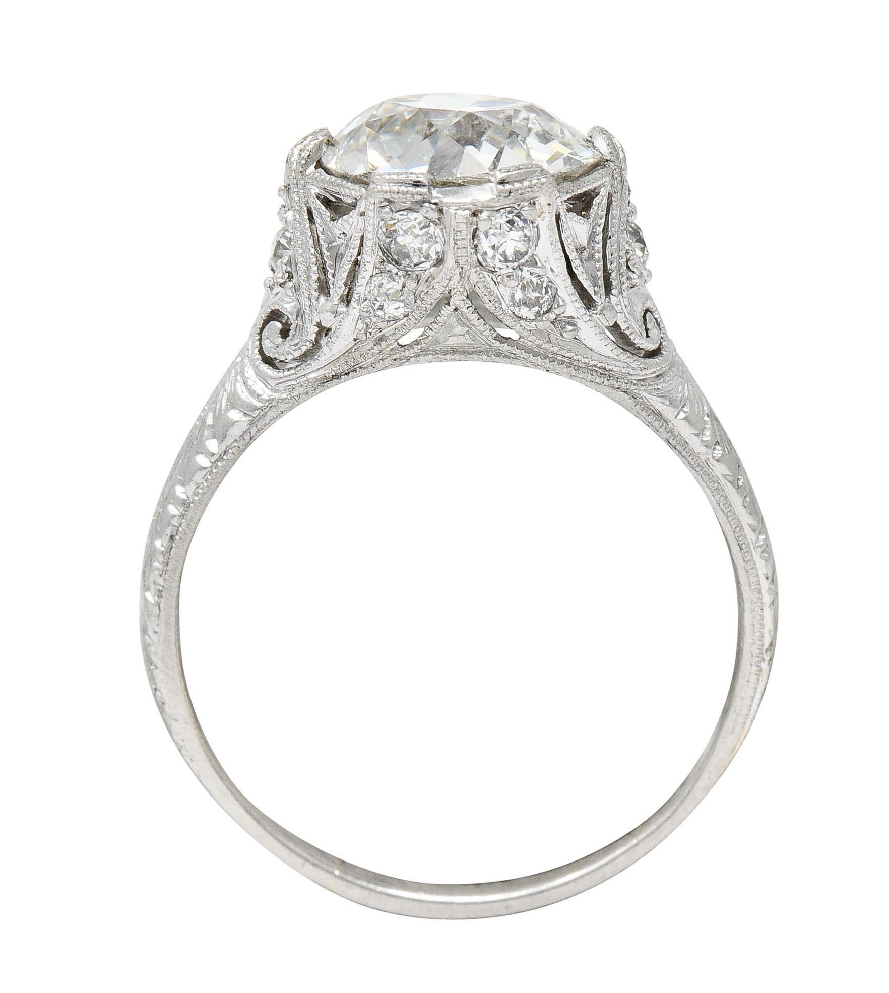 Women's or Men's Antique Edwardian 2.25 Carats Diamond Platinum Scrolled Engagement Ring