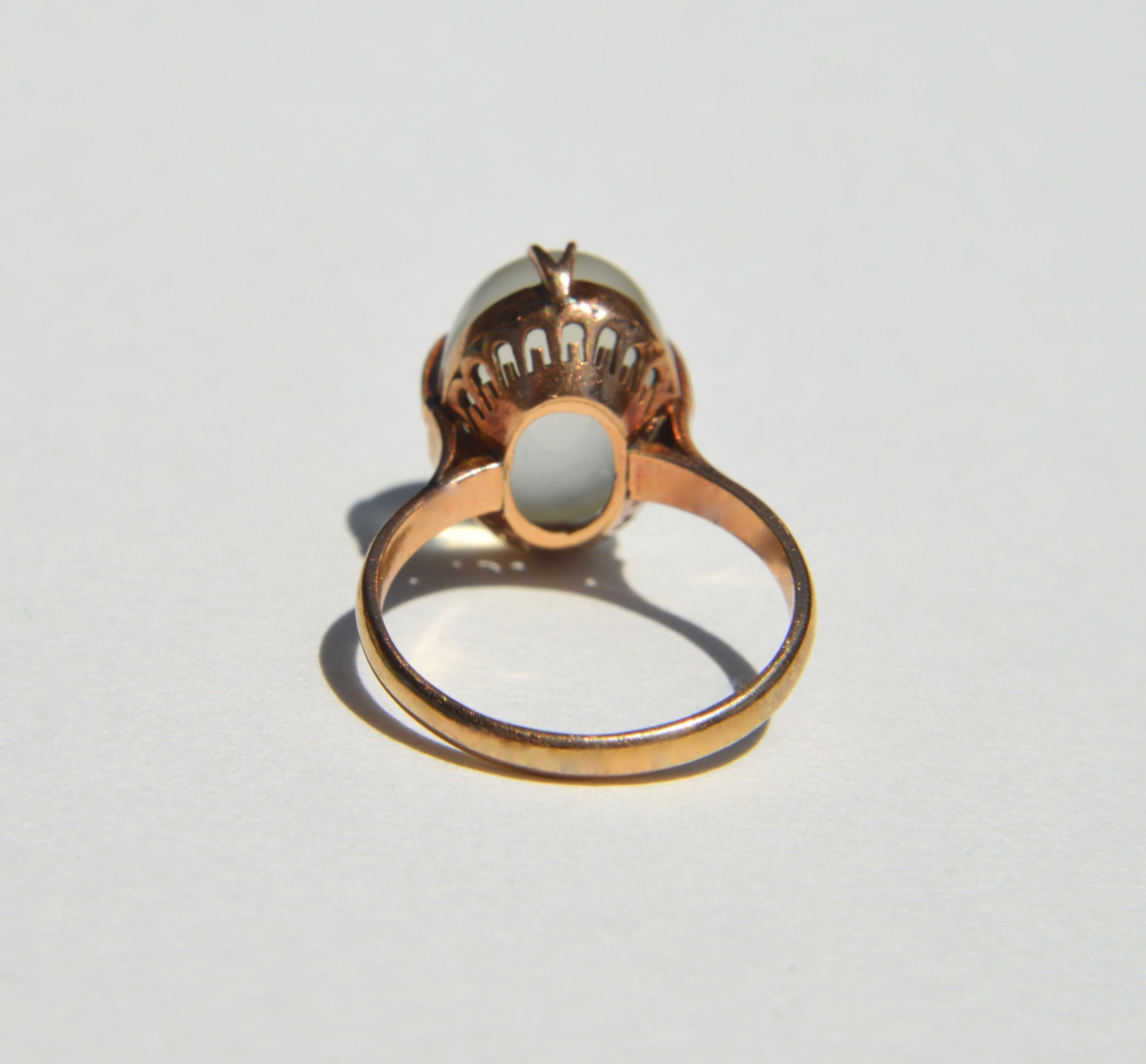 Women's Antique Edwardian 6 Carat Moonstone 14 Karat Rose Gold Ring