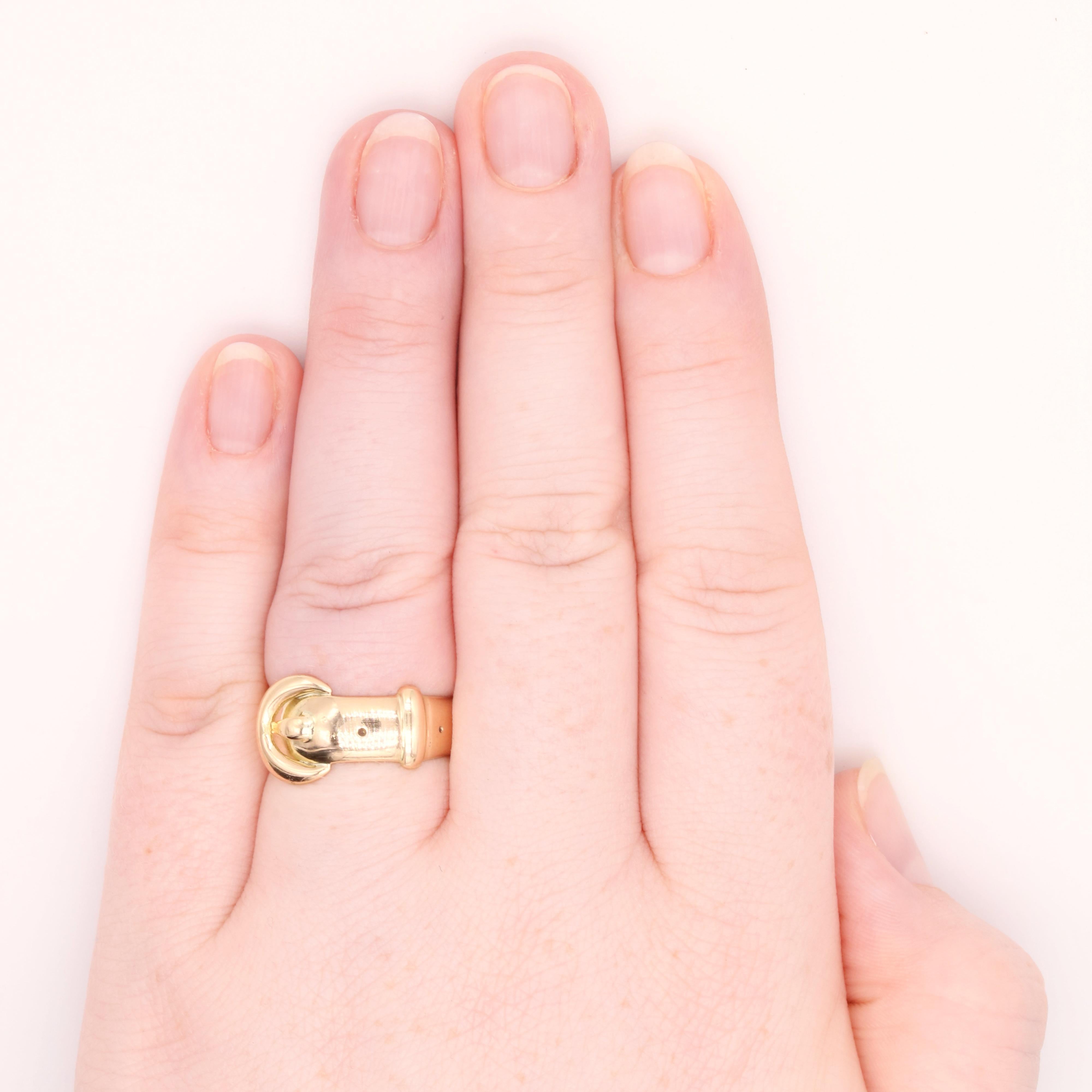 Antiguo anillo eduardiano de hebilla conmemorativa de la 1ª Guerra Mundial de 7 g en oro amarillo de 18 quilates en venta 5