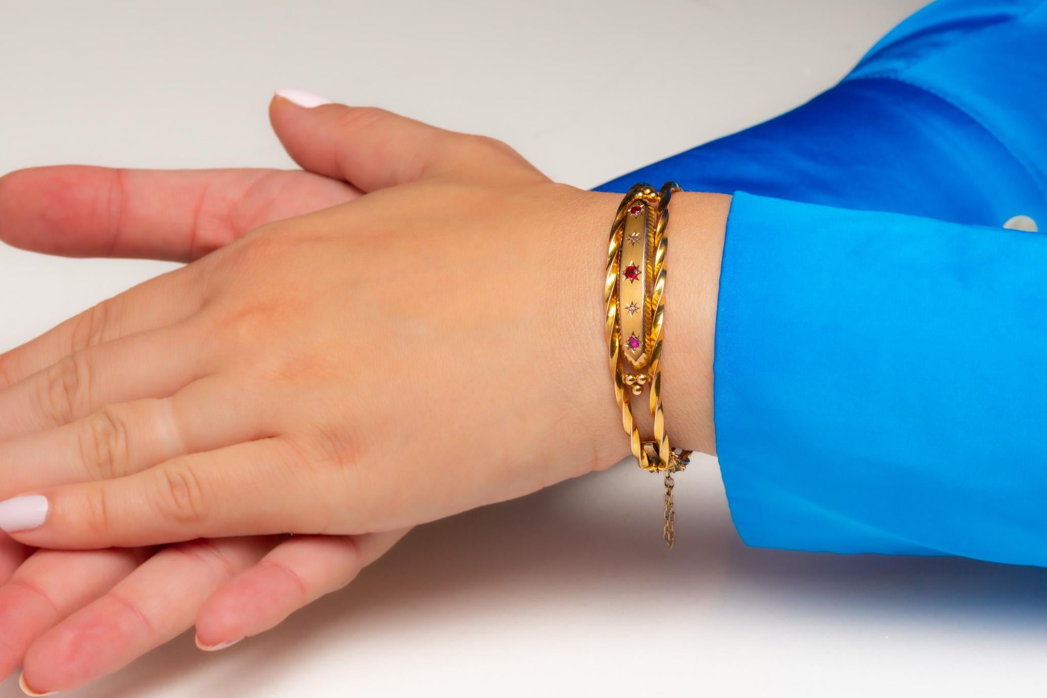 Antiker edwardianischer Starburst-Armreif aus 9 Karat Gold mit Diamanten und Rubinen im Angebot 12