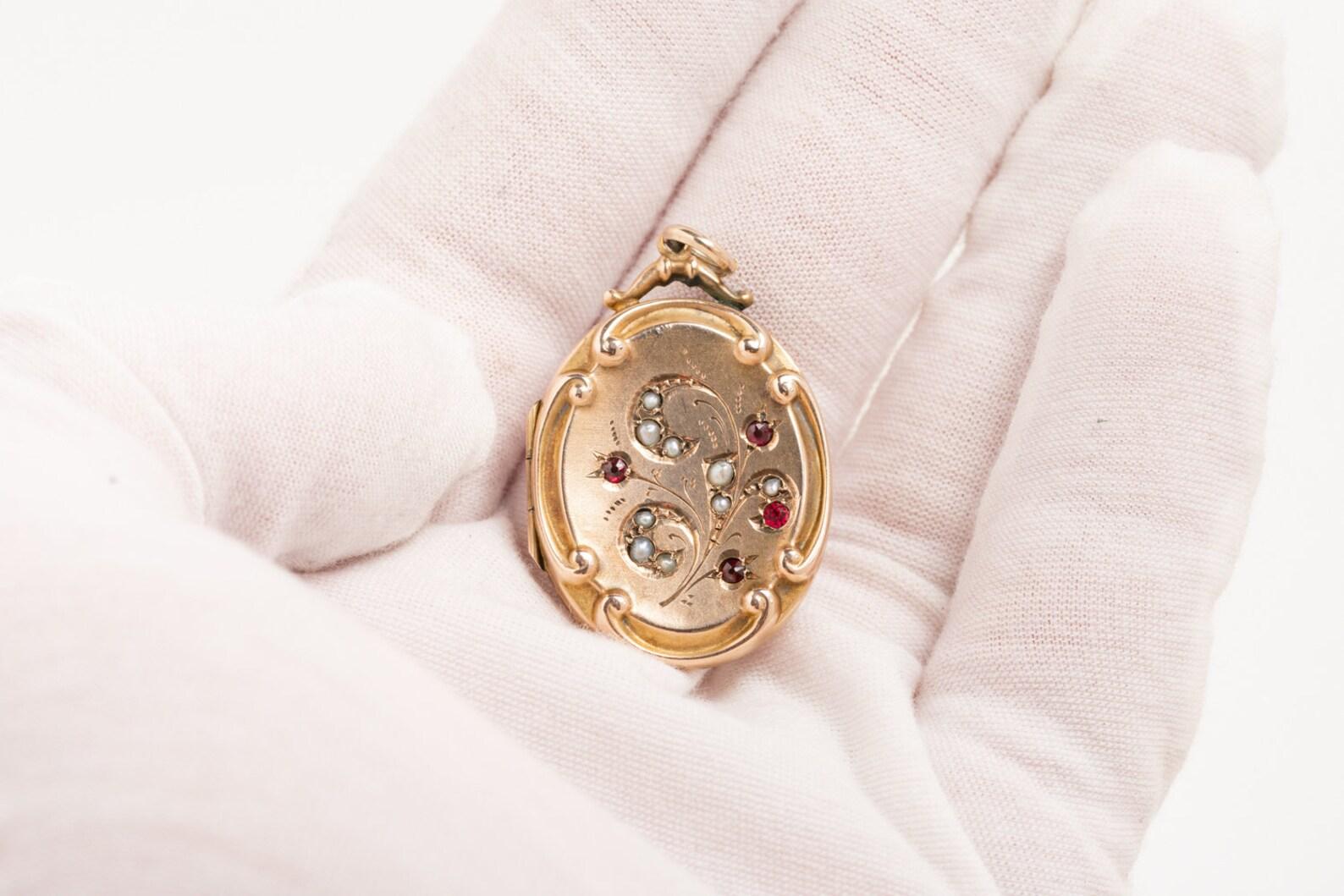 Antikes edwardianisches 9 Karat Gold Front & Rückseite Rubin und Perlen Medaillon (Edwardian)