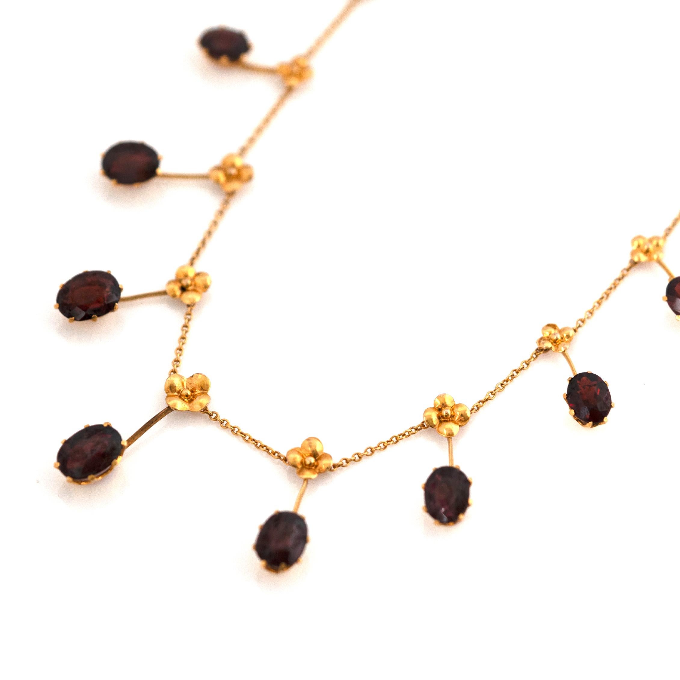 Antique Edwardian 15ct Gold Garnet Fringe Dropper Necklace  For Sale 2