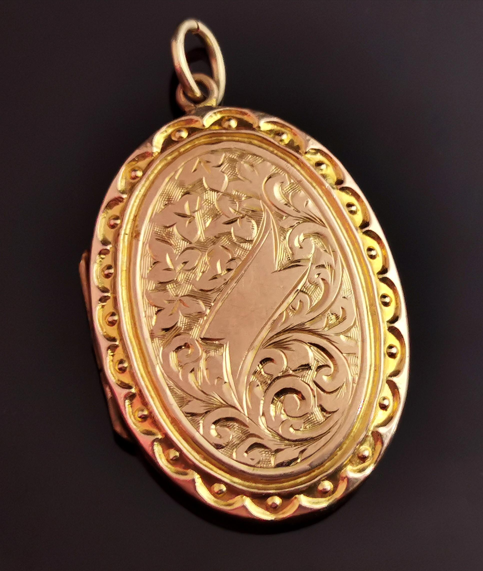 Antique Edwardian 9k gold front and back locket pendant, engraved  1