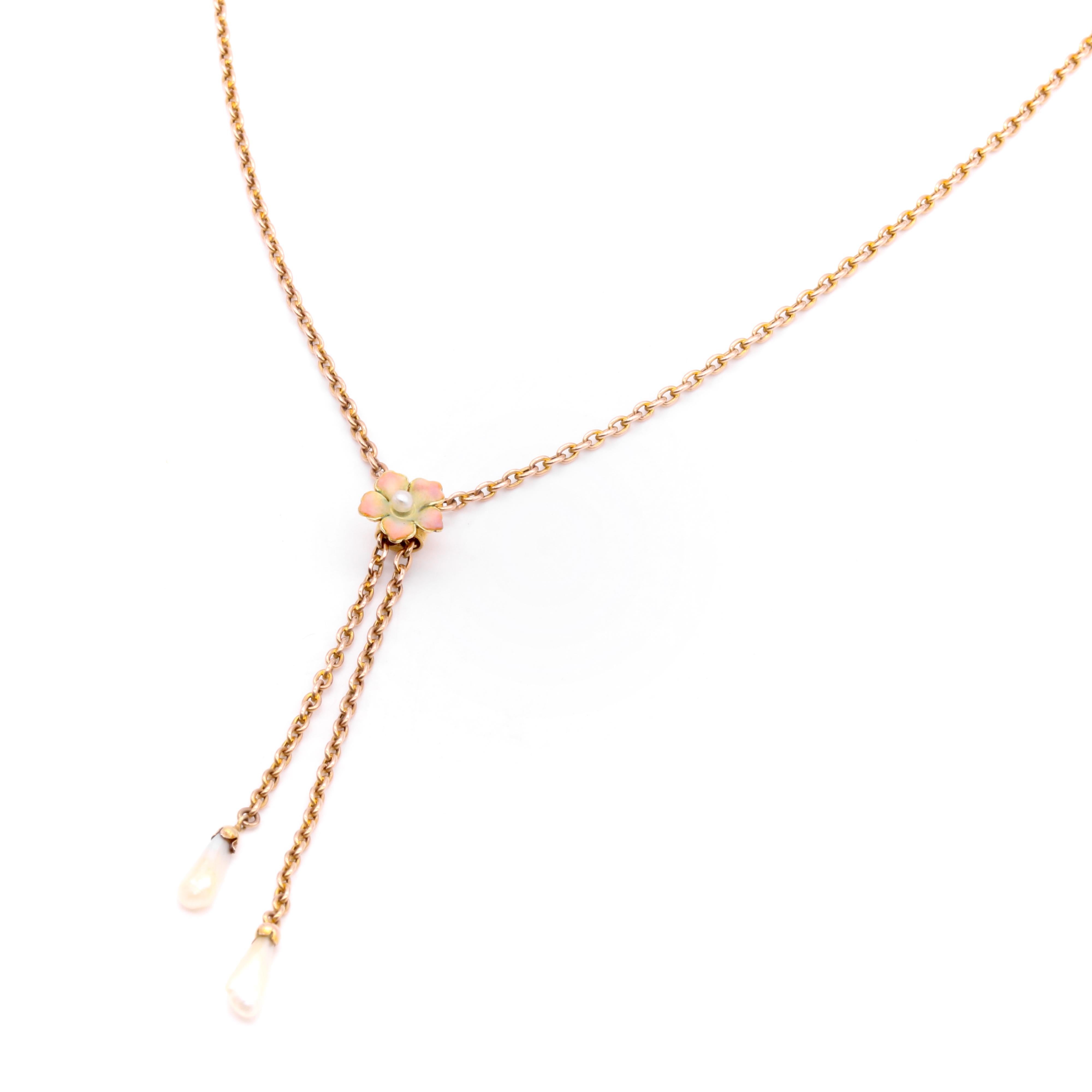 Taille ronde Collier édouardien ancien fleur en or jaune 9 carats, émail et perles en vente