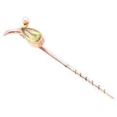 Antique Edwardian 9K Yellow Gold Peridot and Pearl Pear Stick Pin