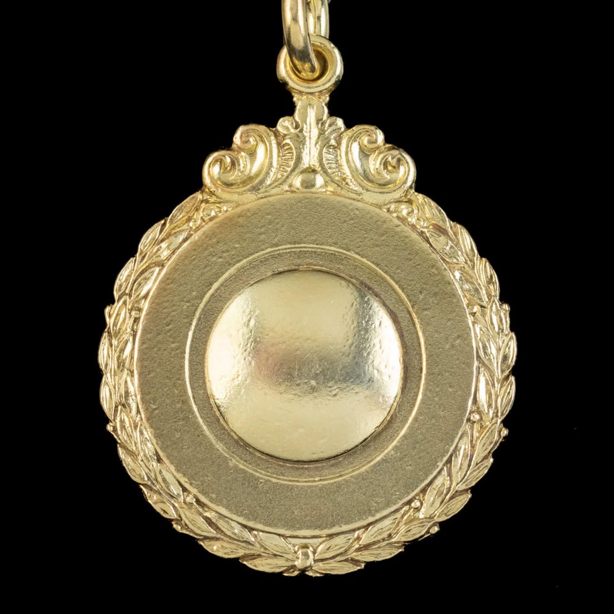 Antique Edwardian Albert Chain and Medallion Sterling Silver Gold Gilt In Good Condition In Kendal, GB