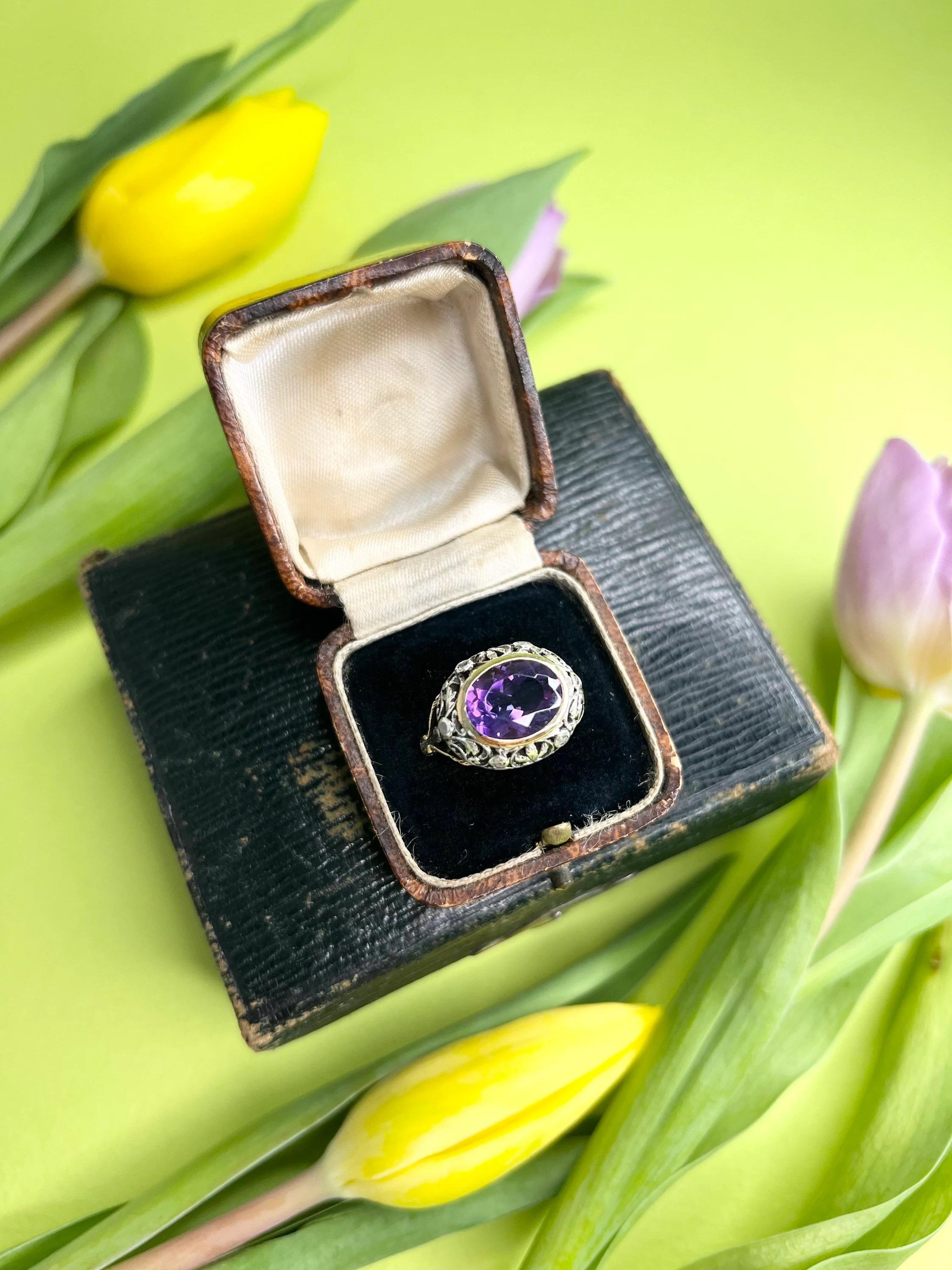 Women's or Men's Antique Edwardian Amethyst and Diamond Yellow & White Gold Ring For Sale