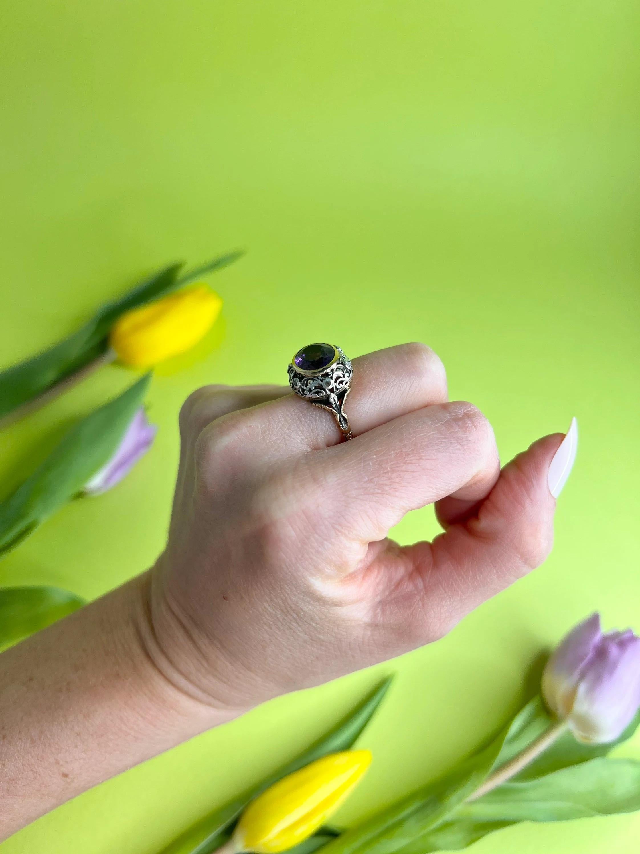 Antique Edwardian Amethyst and Diamond Yellow & White Gold Ring For Sale 2