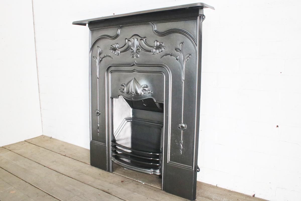 Antique Edwardian Art Nouveau Cast Iron Combination Fireplace In Good Condition In Manchester, GB