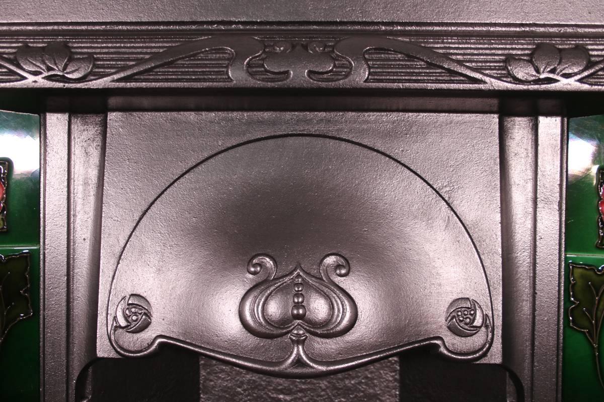 English Antique Edwardian Art Nouveau Cast Iron Grate