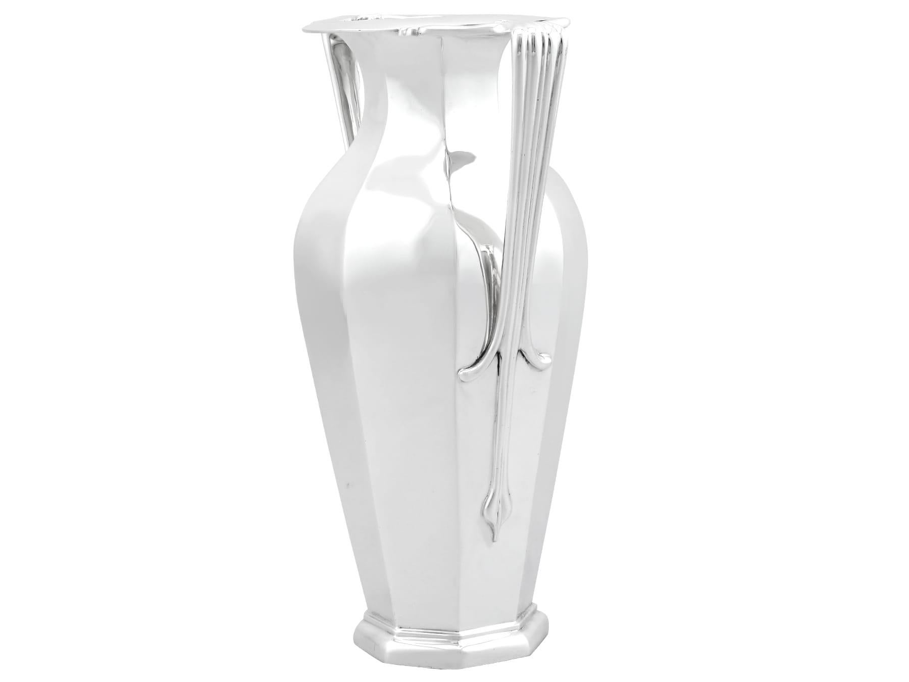 Argento 925 Antichi vasi in argento sterling in stile liberty edoardiano in vendita
