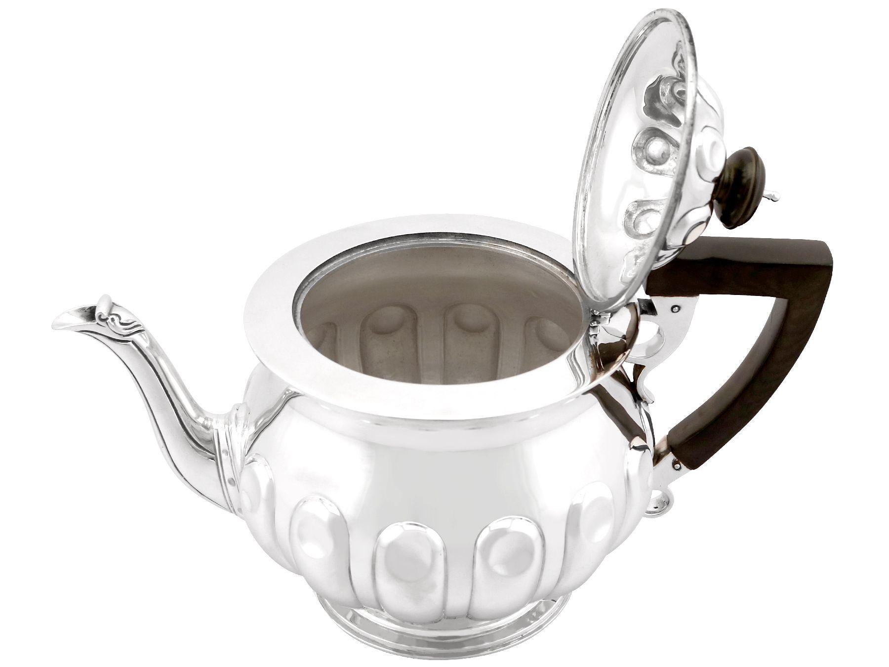 Arts and Crafts Reid & Sons Antique Edwardian Arts & Crafts Style Sterling Silver Teapot For Sale